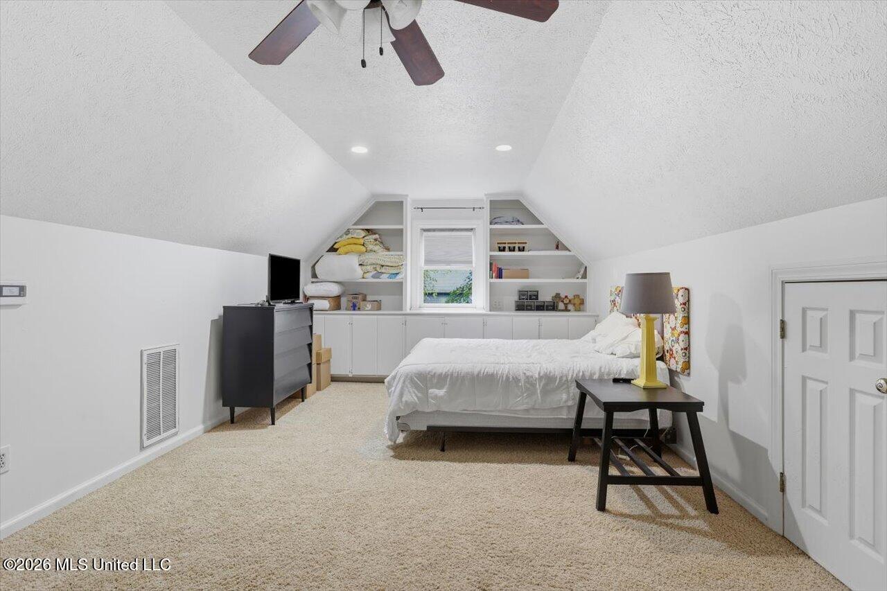 5115 Heatherton Drive Property Photo 35