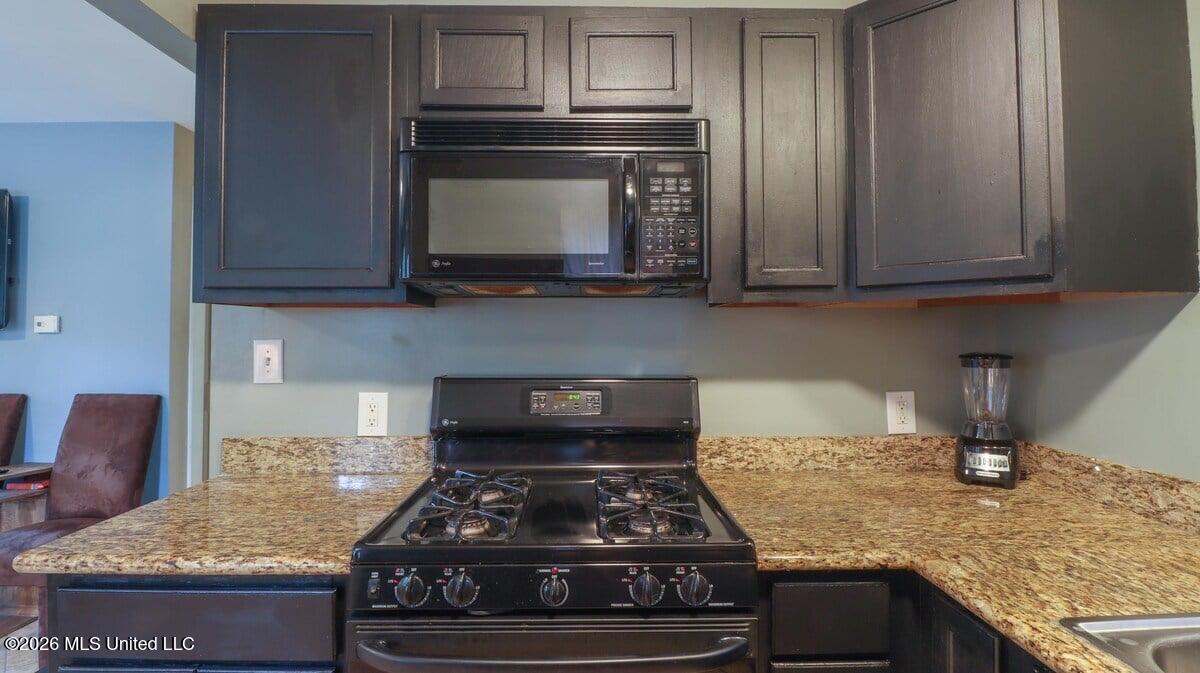 403 Beverly Drive Property Photo 7