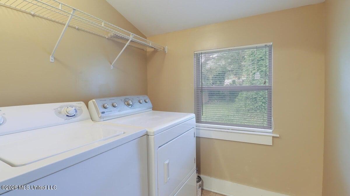 403 Beverly Drive Property Photo 13