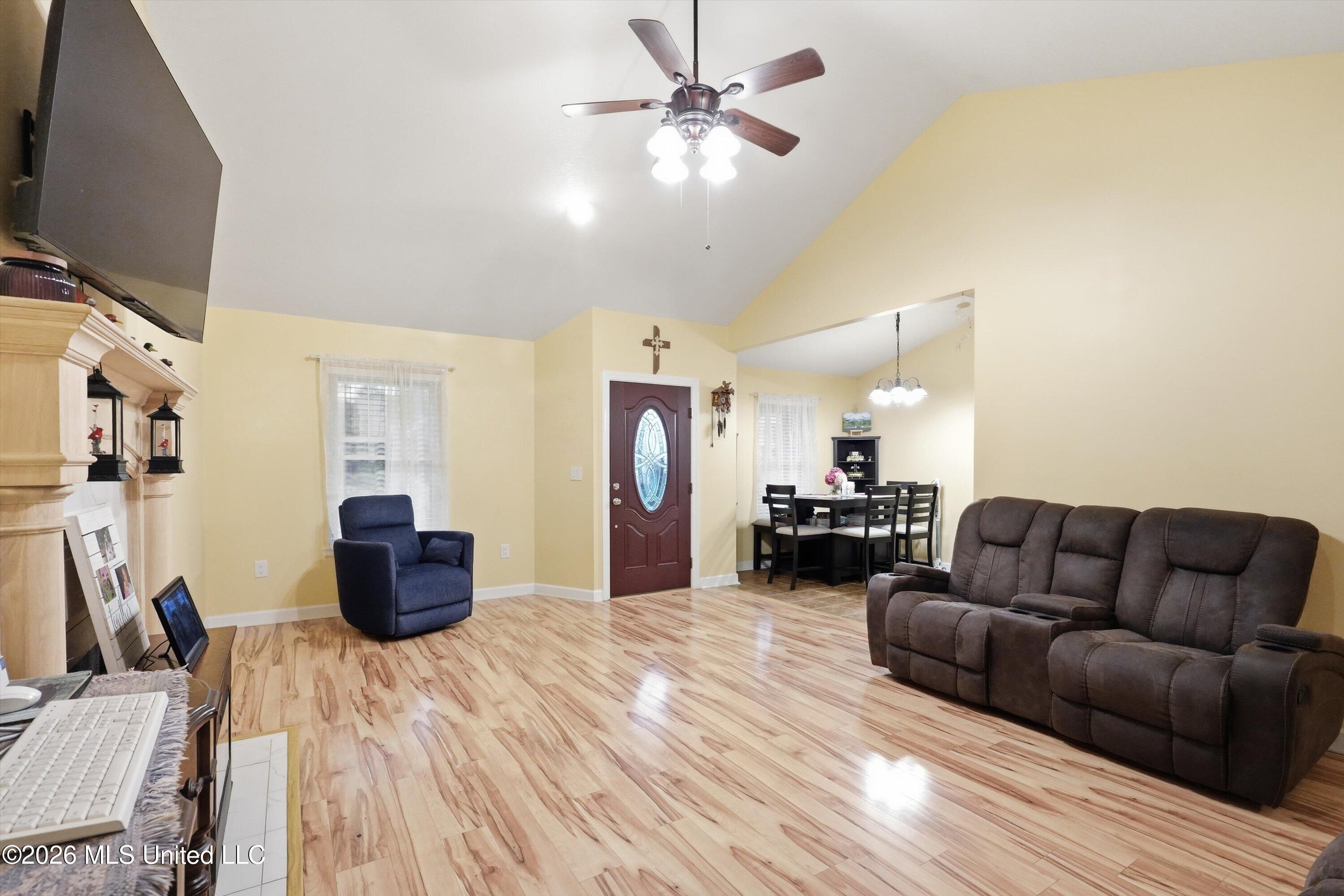 1433 Barnett Bend Circle Property Photo 9