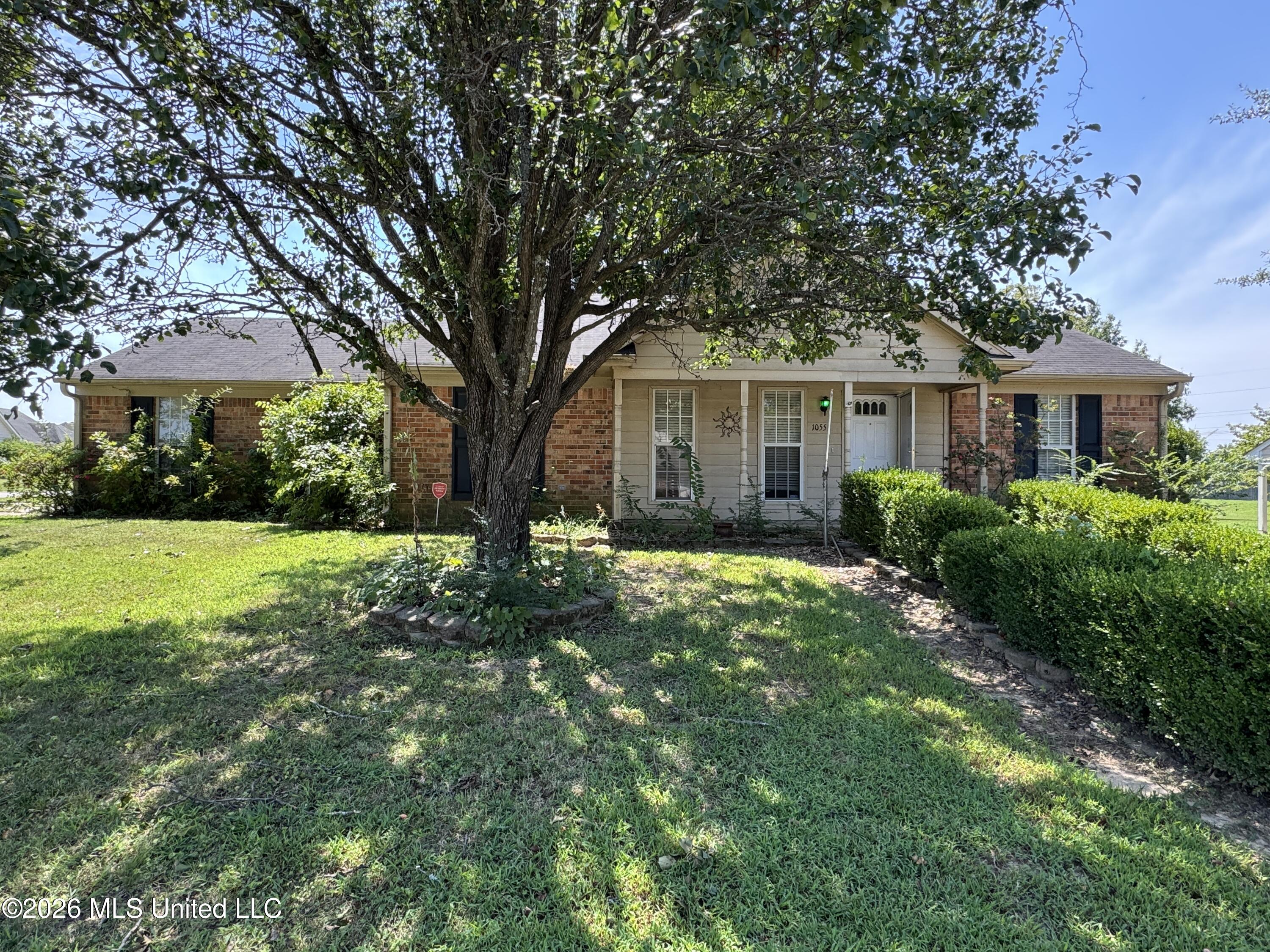 10551 Oak Leaf Drive Property Photo 1
