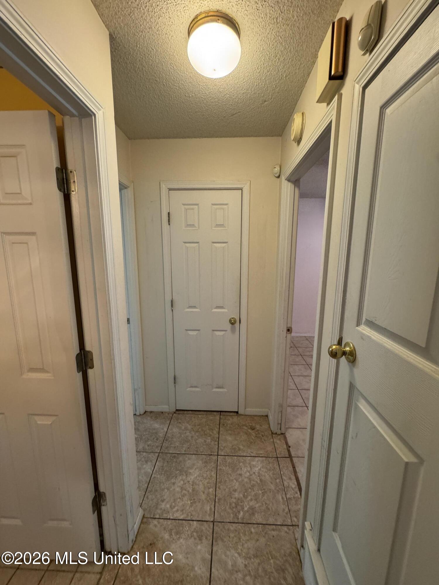 10551 Oak Leaf Drive Property Photo 9