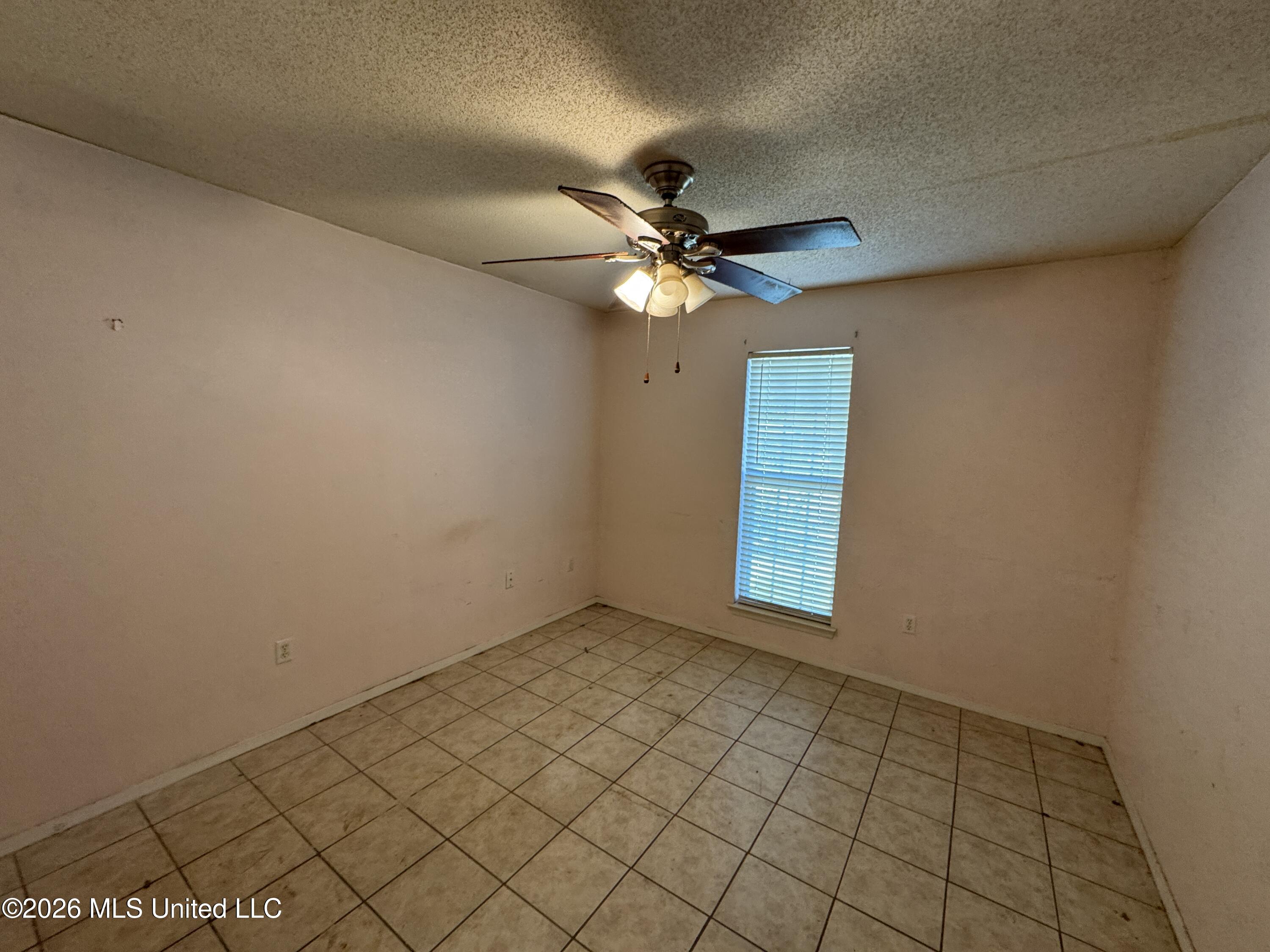 10551 Oak Leaf Drive Property Photo 13