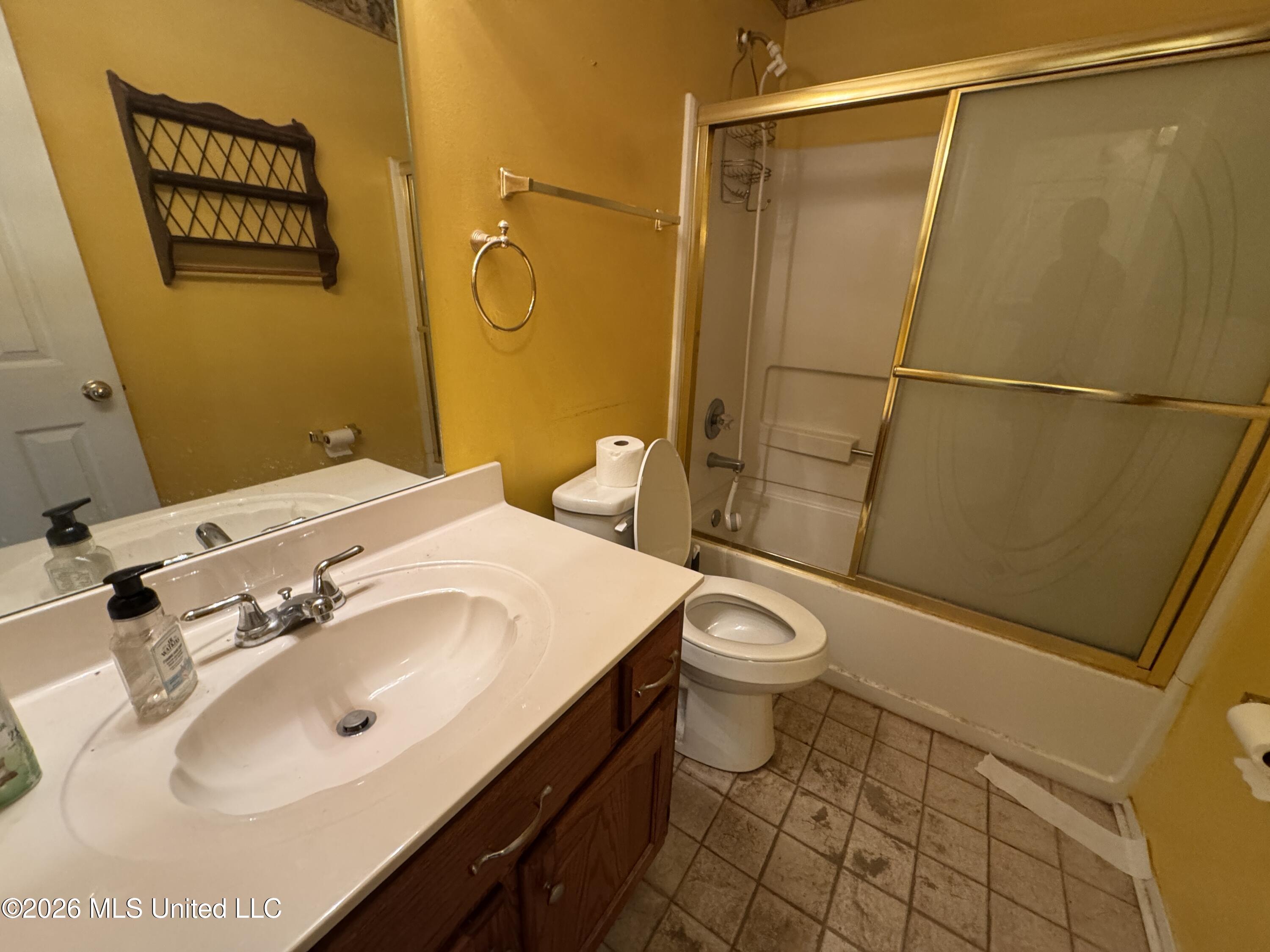10551 Oak Leaf Drive Property Photo 14