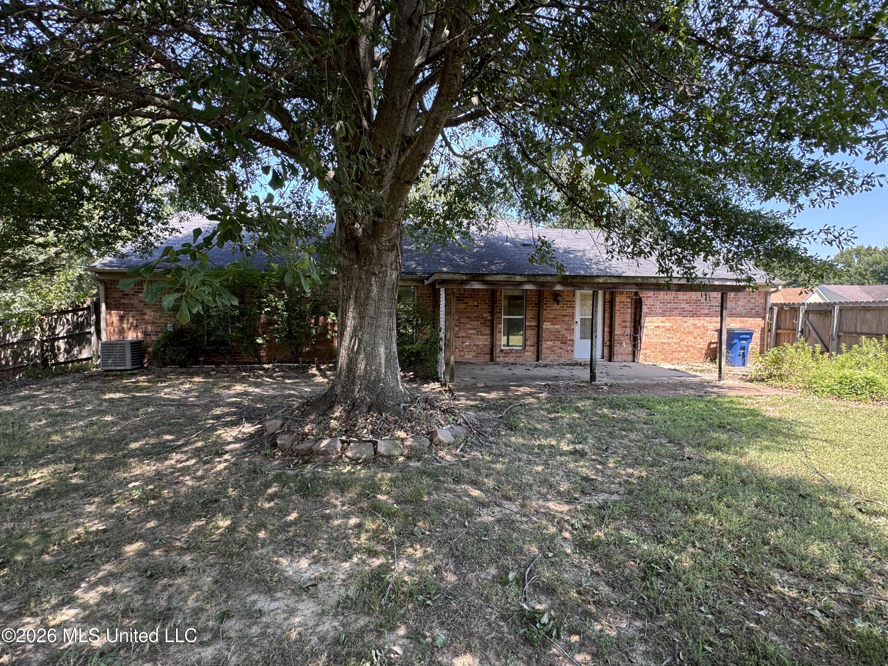 10551 Oak Leaf Drive Property Photo 17