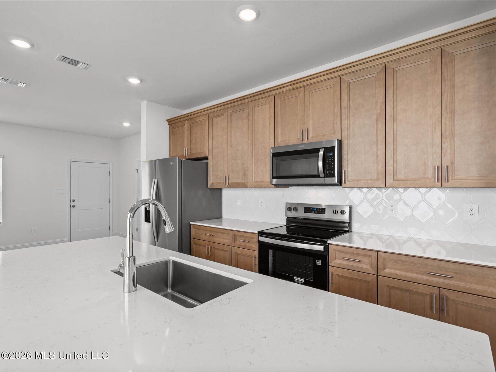 430 Pimento Circle Property Photo 8