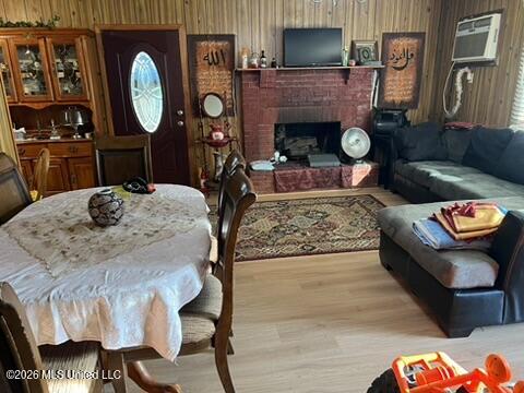 873 Glass Road Property Photo 6