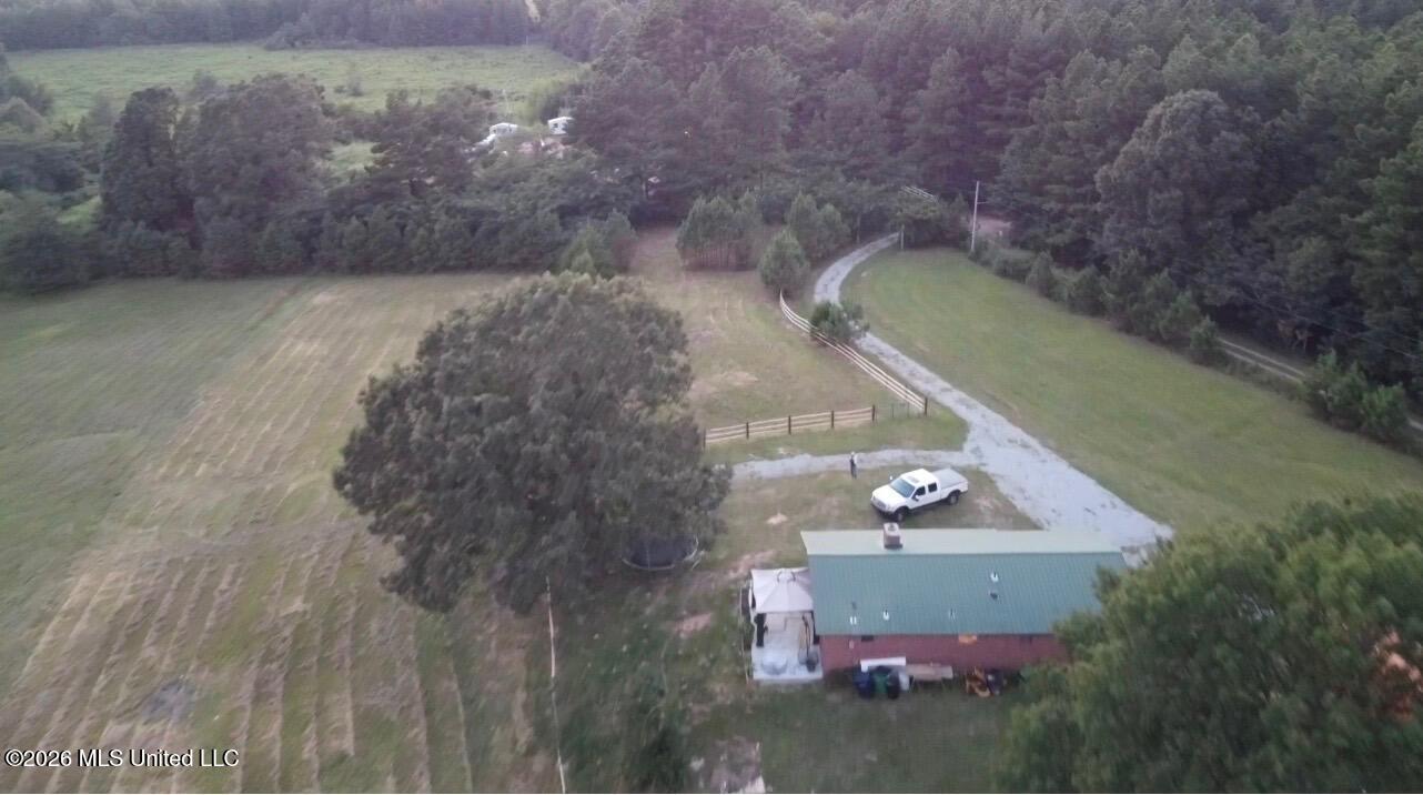 873 Glass Road Property Photo 9