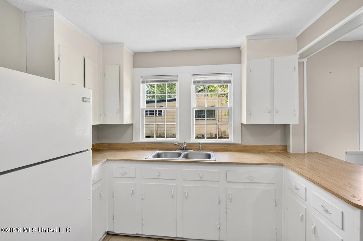 208 S 25th Avenue Property Photo 27