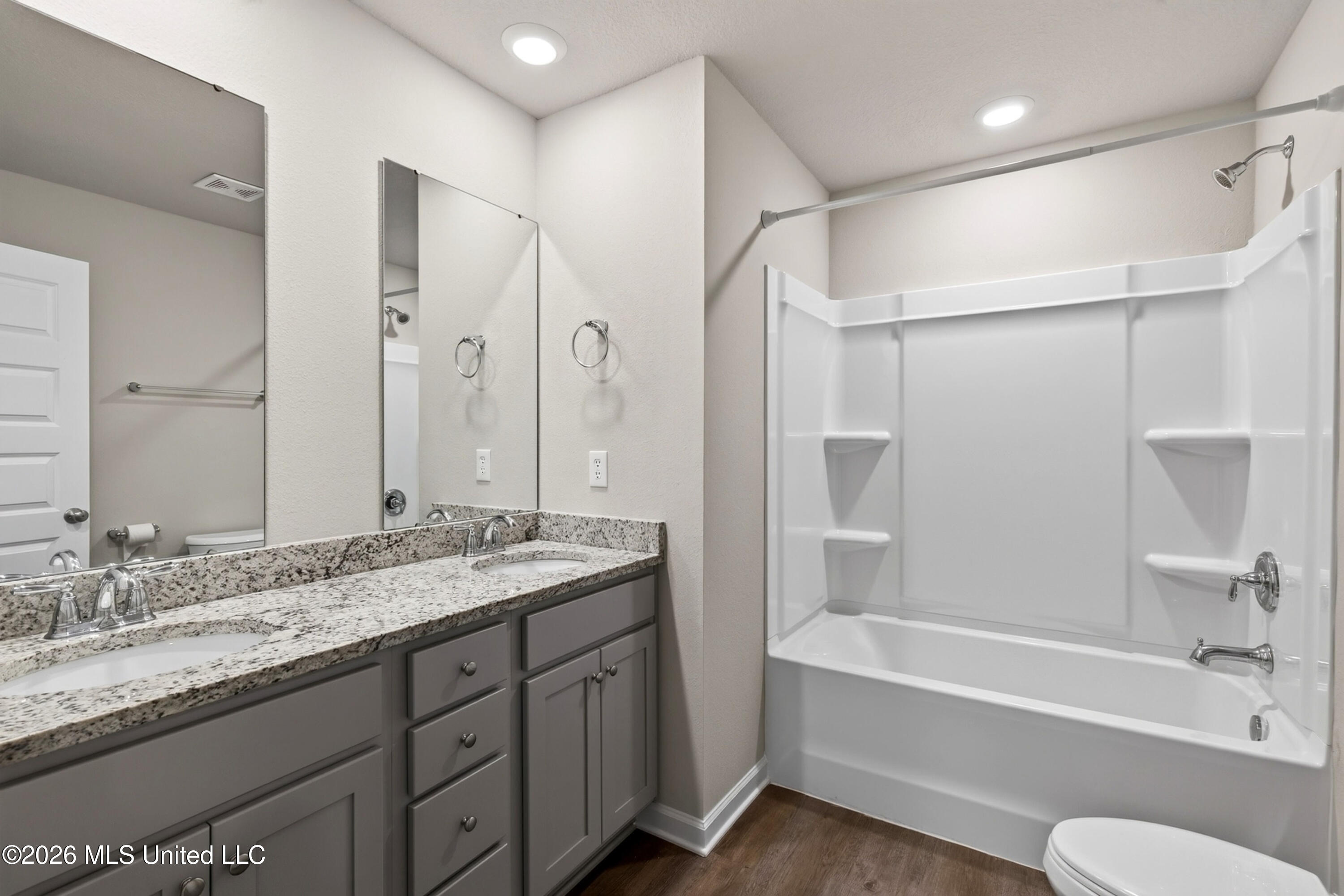 9464 Emersyn Lane Property Photo 40