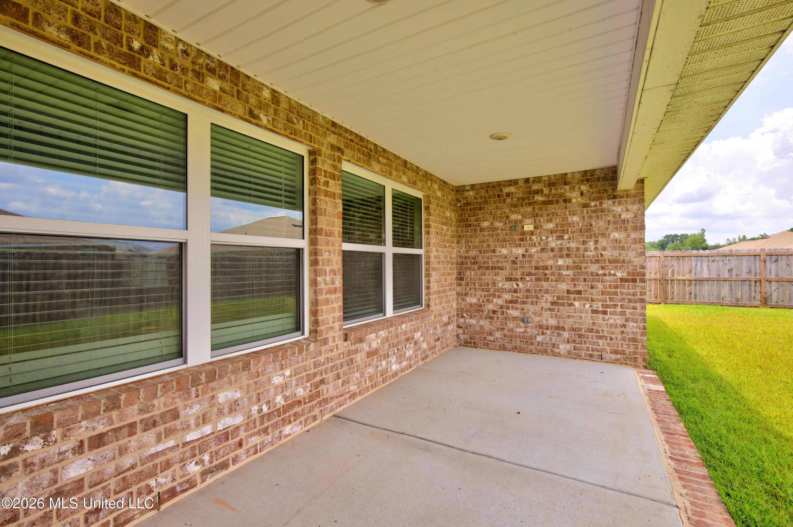 9464 Emersyn Lane Property Photo 42