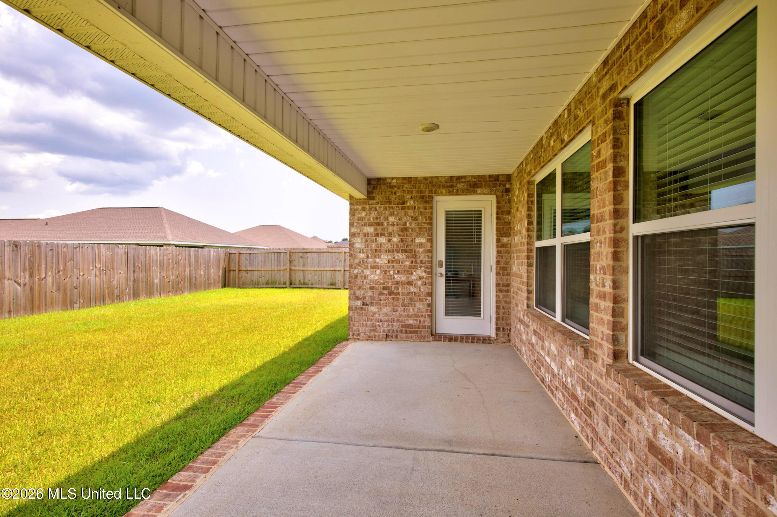 9464 Emersyn Lane Property Photo 43