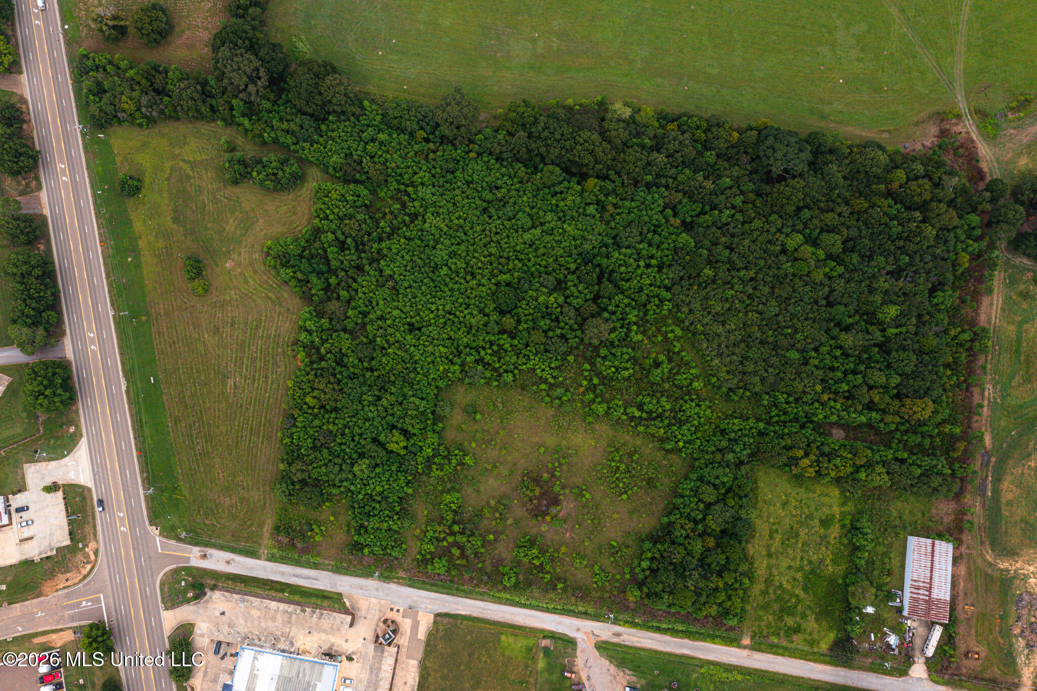 Highway 22 Property Photo 11