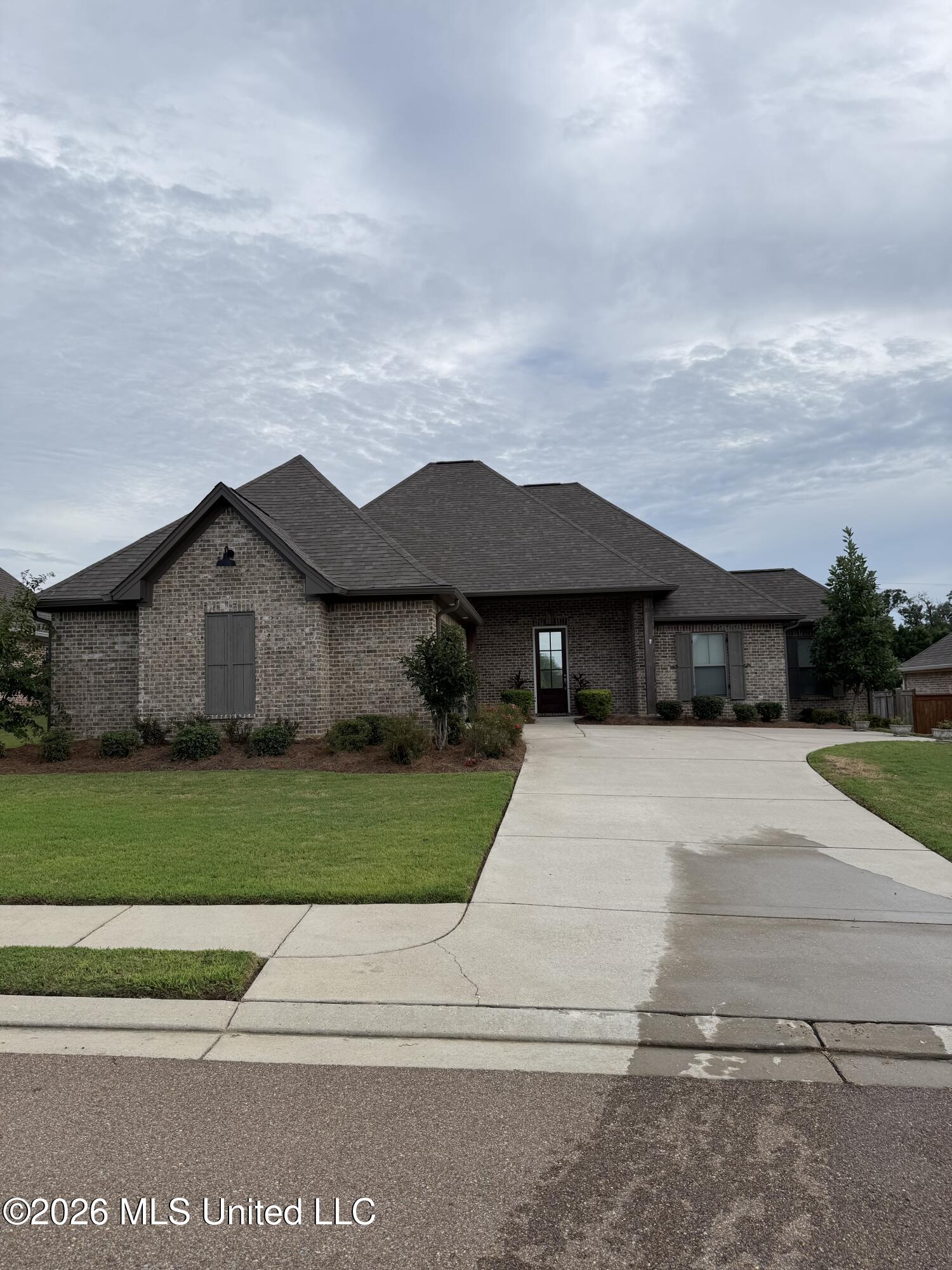 203 Ashbury Cove Property Photo 1