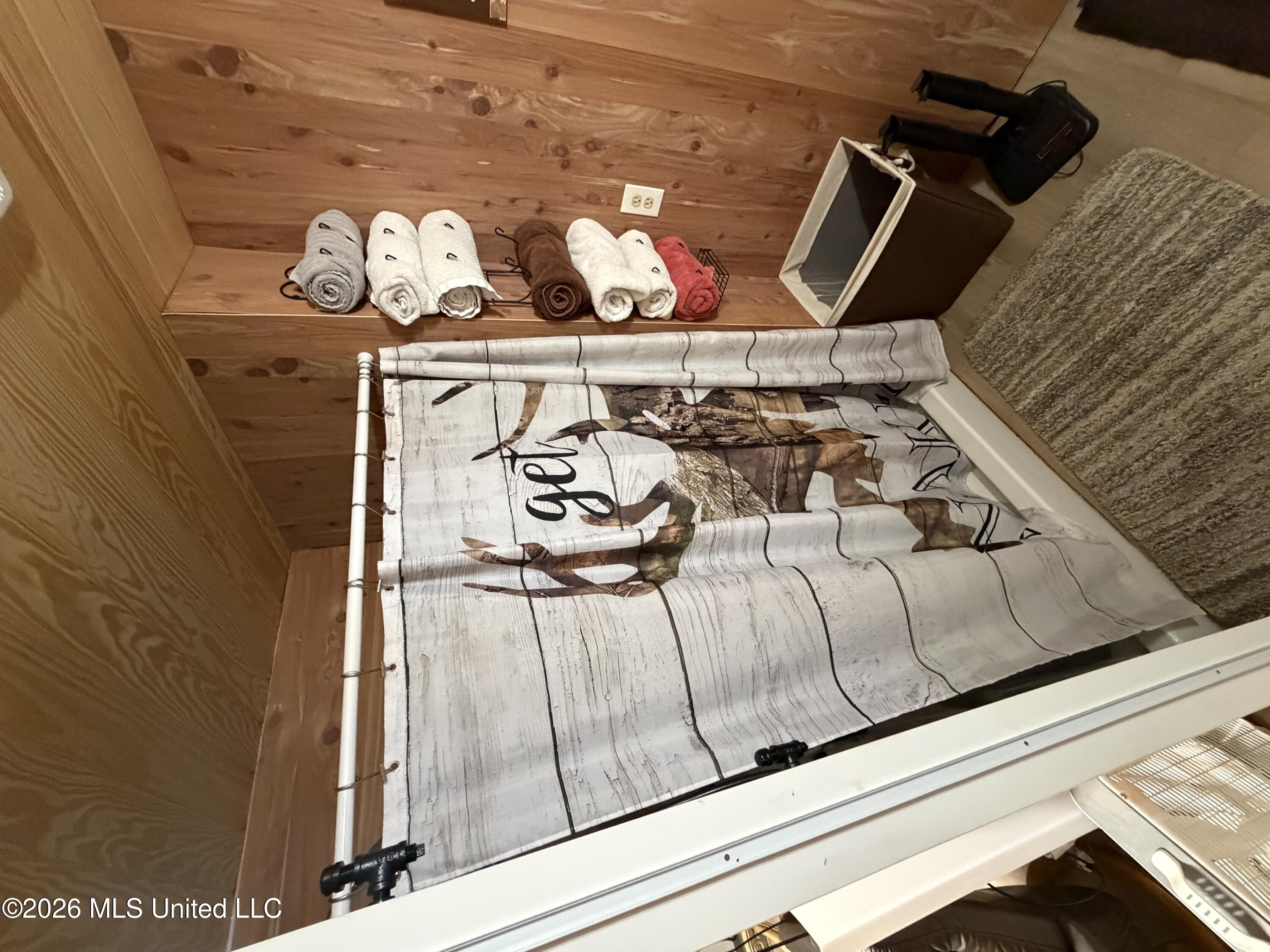 5835 Red Lick Road Property Photo 6