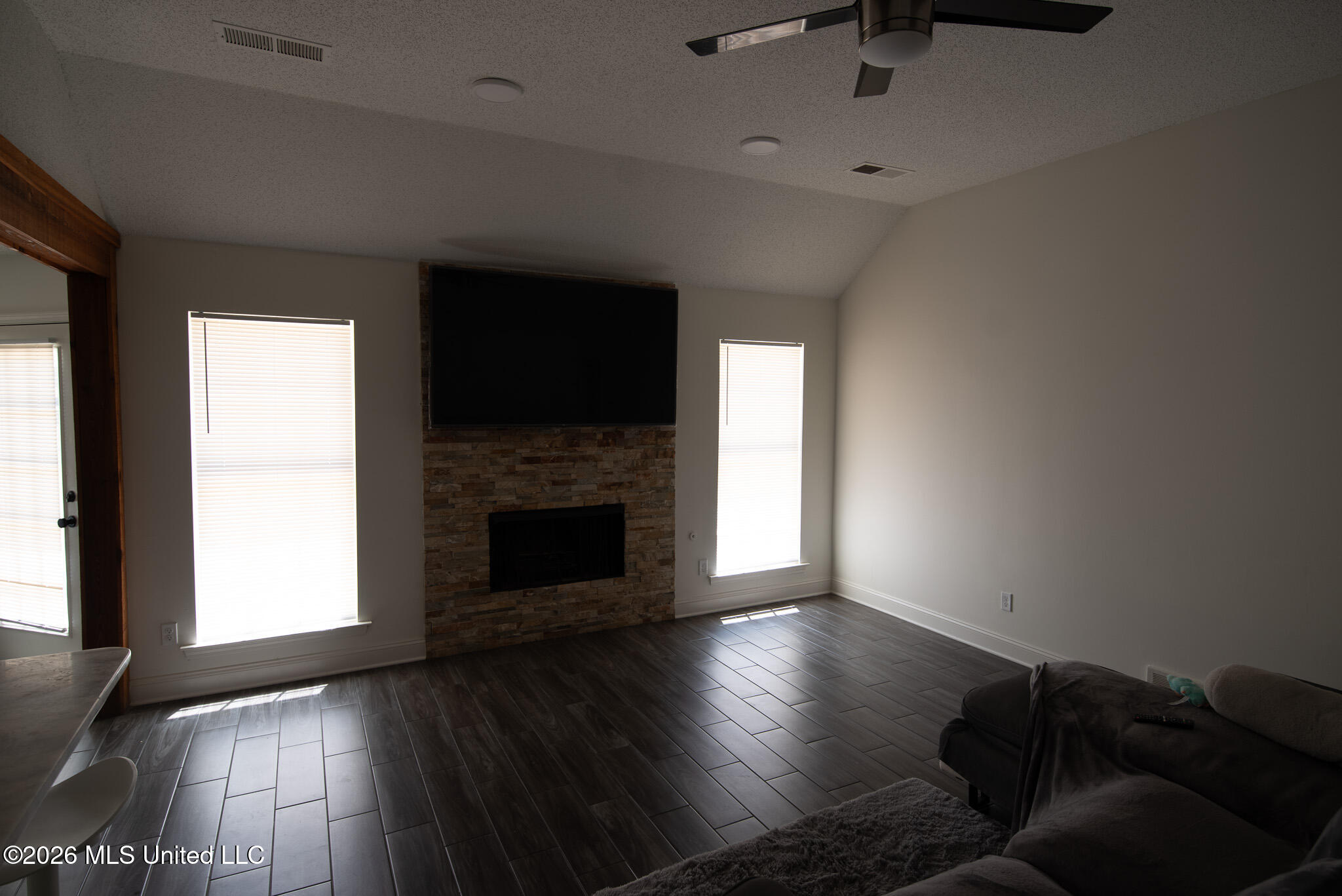 9883 Chris Drive Property Photo 2