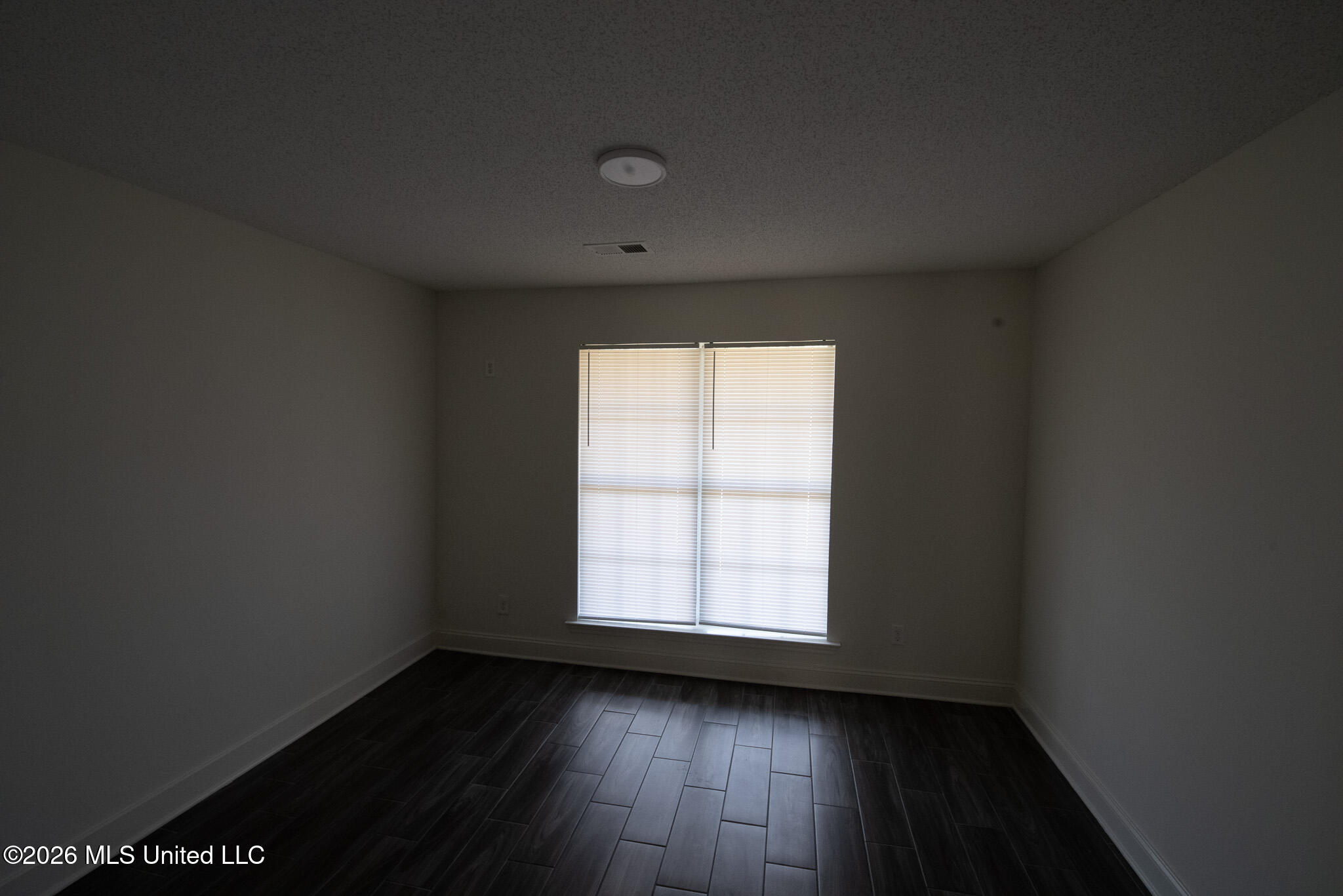 9883 Chris Drive Property Photo 7