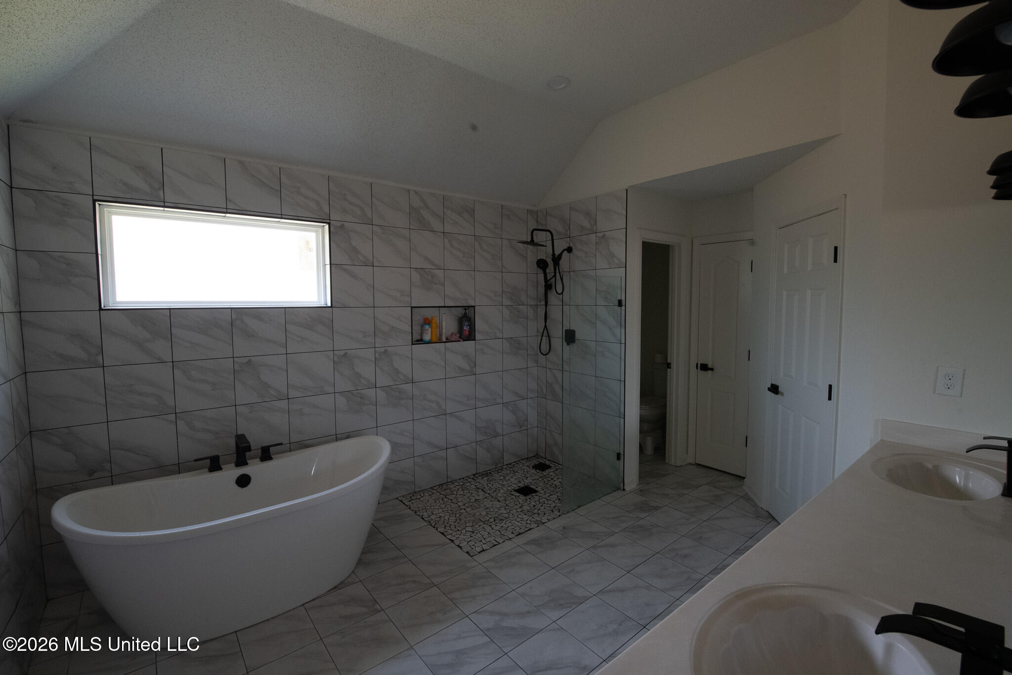 9883 Chris Drive Property Photo 11