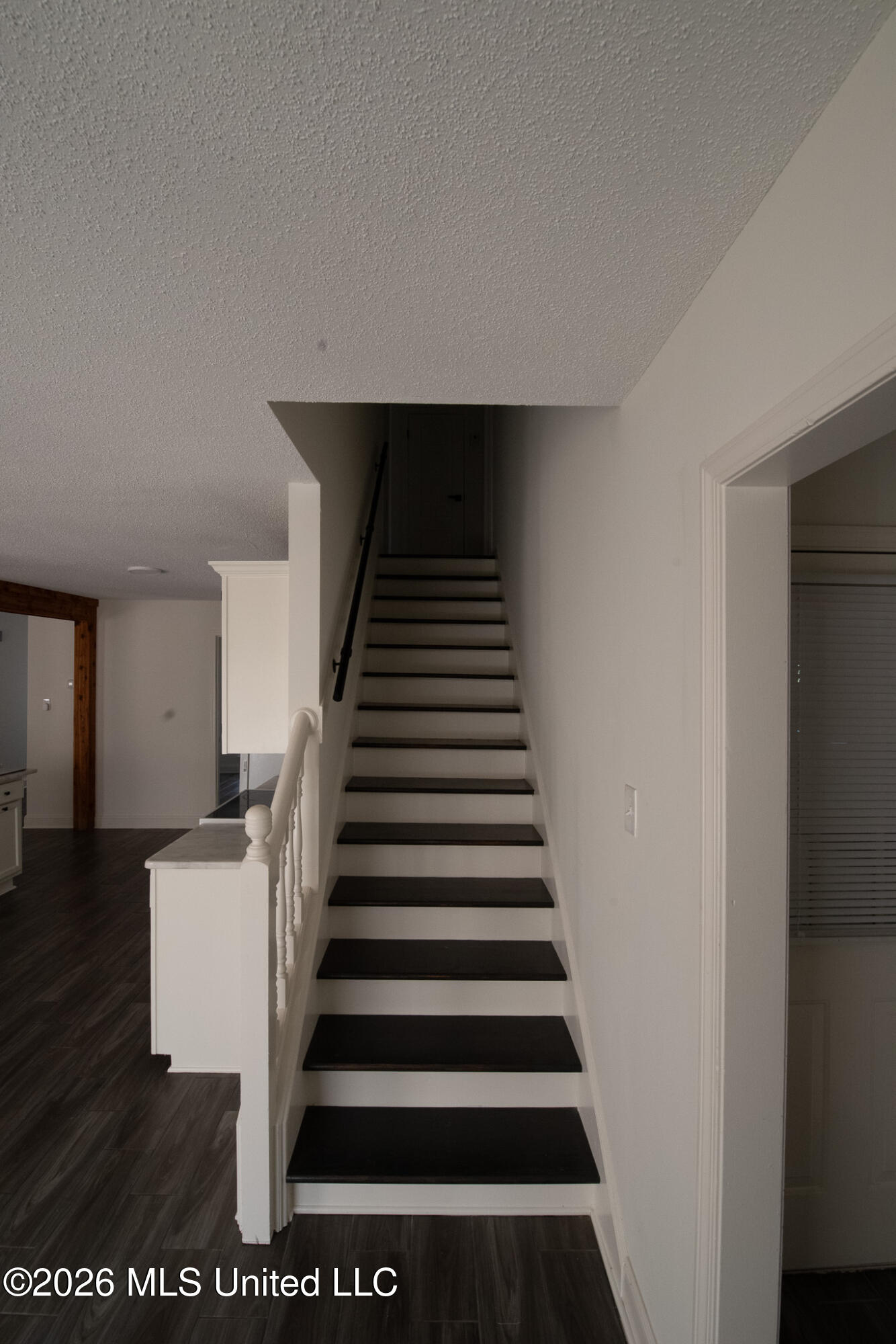 9883 Chris Drive Property Photo 20
