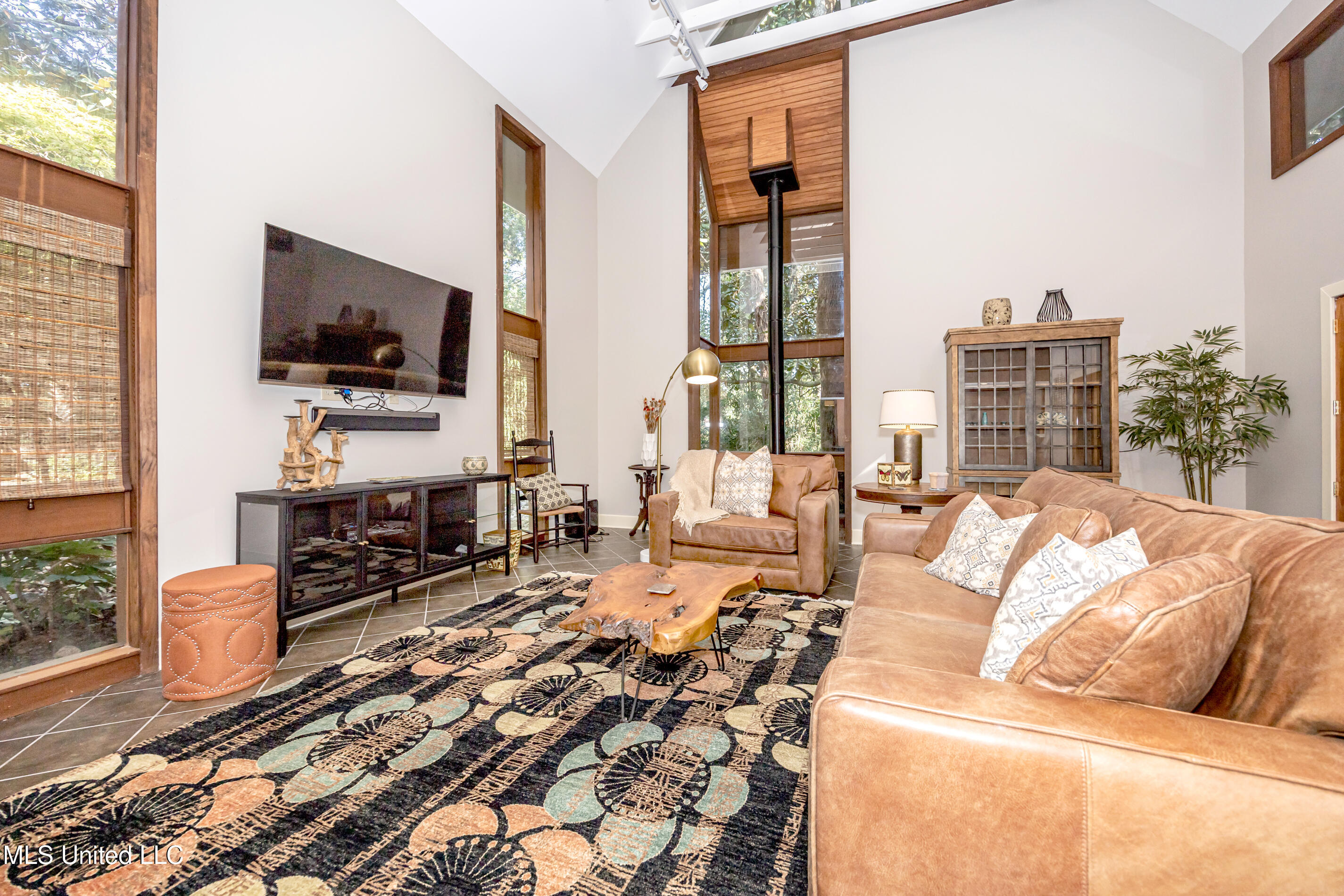 308 Lovers Lane Property Photo 17