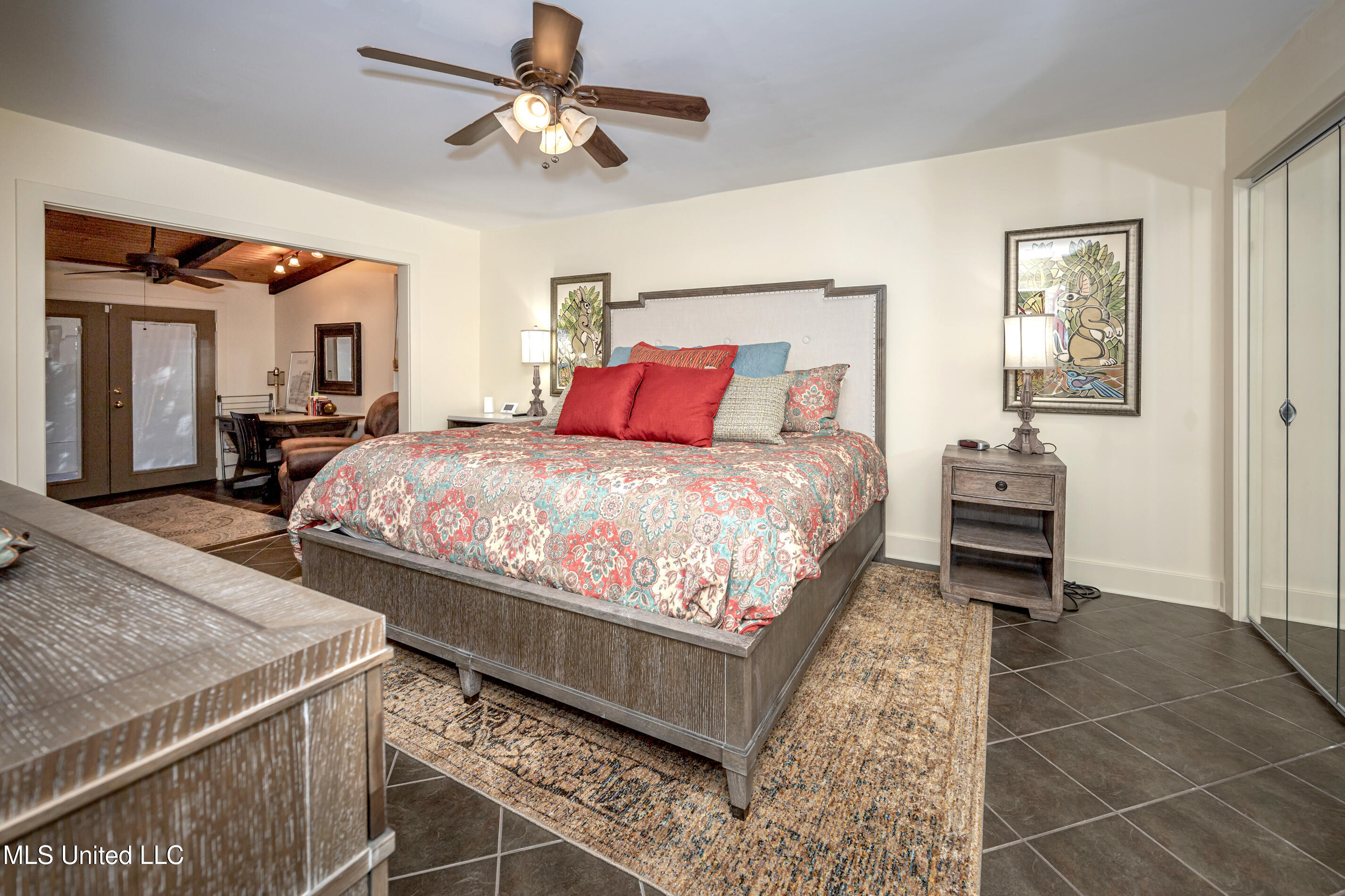 308 Lovers Lane Property Photo 33