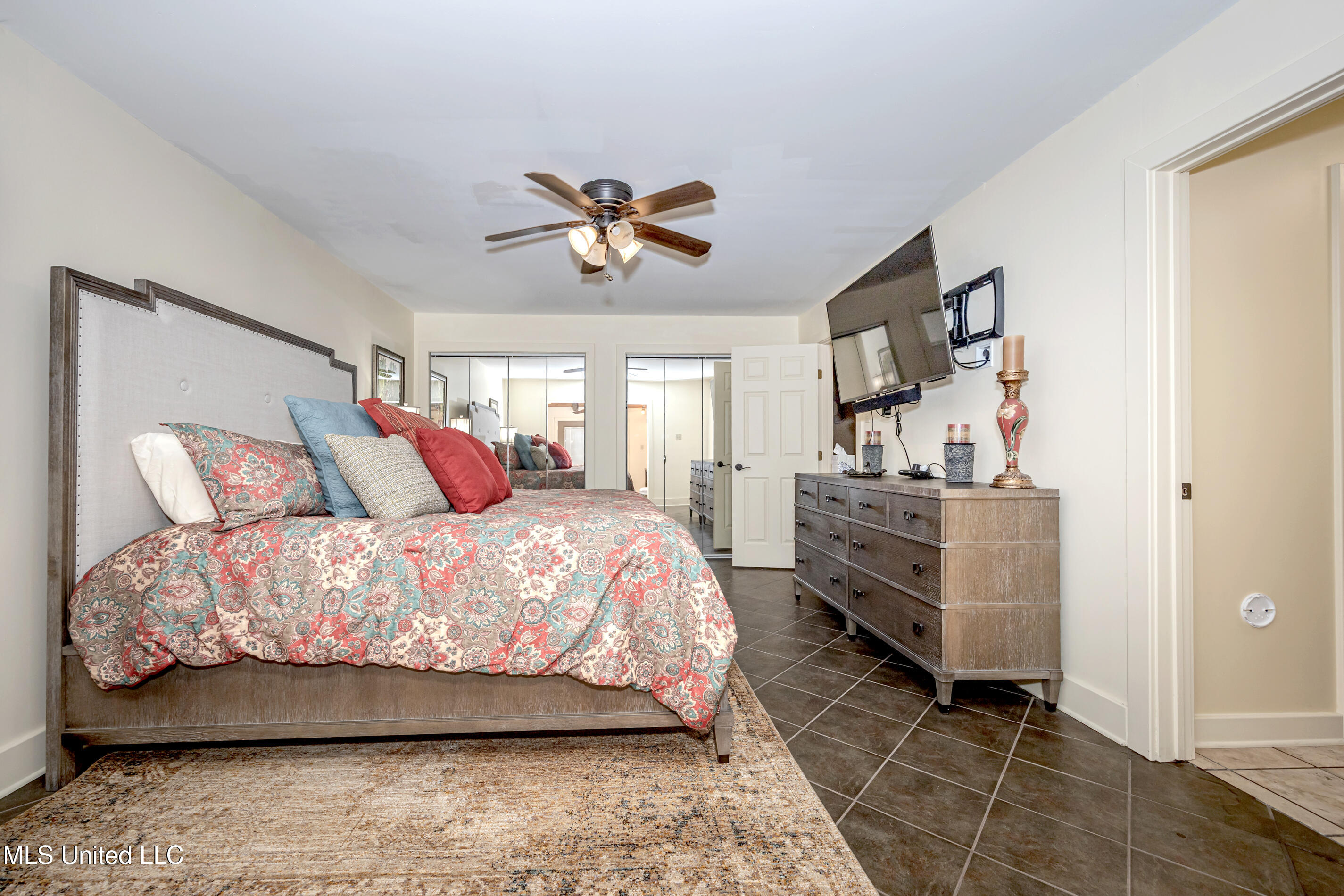 308 Lovers Lane Property Photo 35