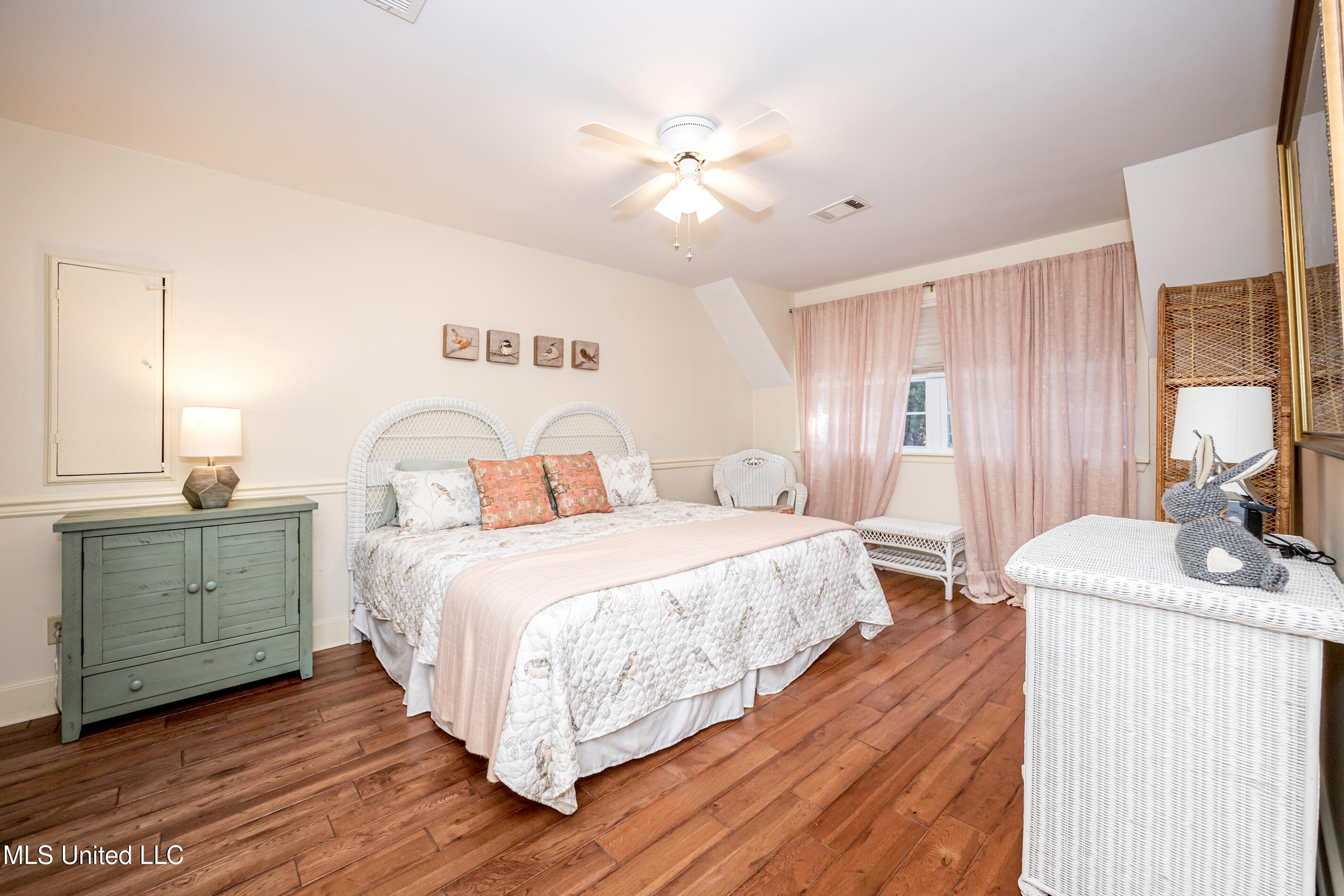 308 Lovers Lane Property Photo 60