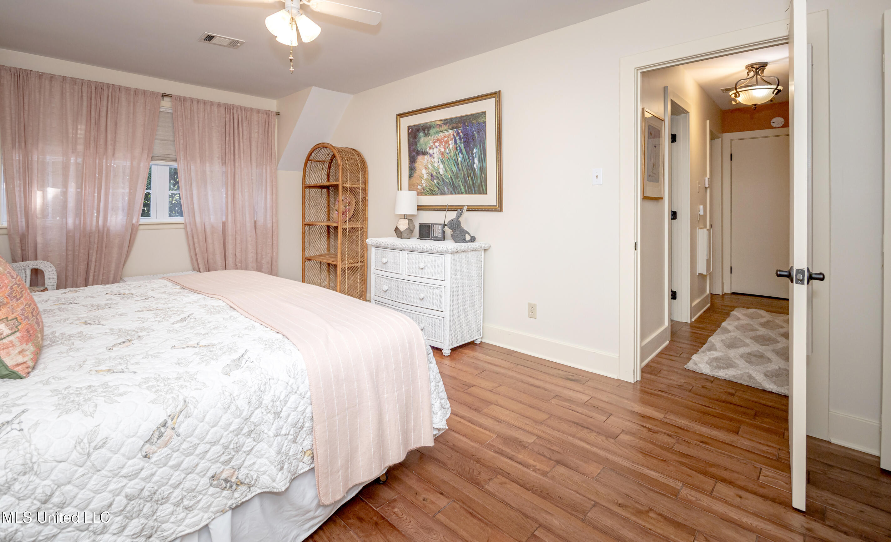 308 Lovers Lane Property Photo 62