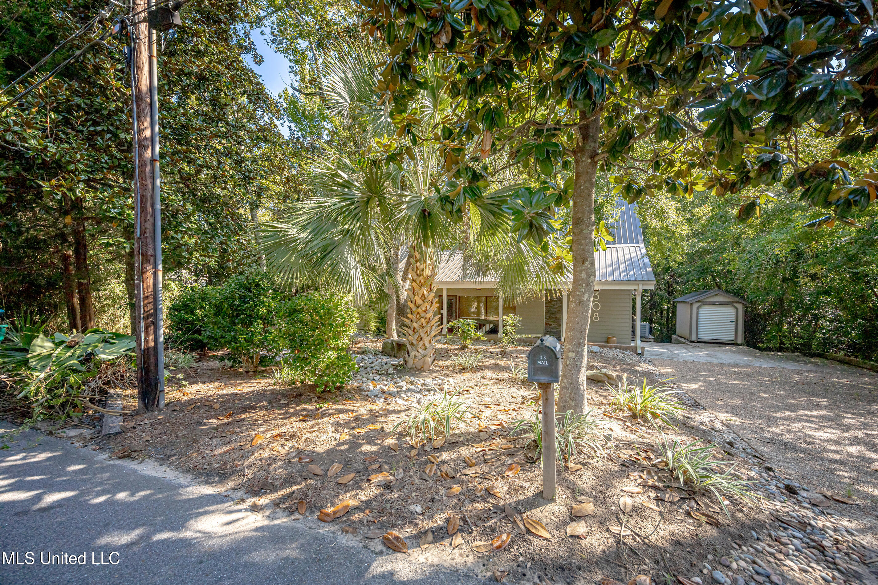 308 Lovers Lane Property Photo 69