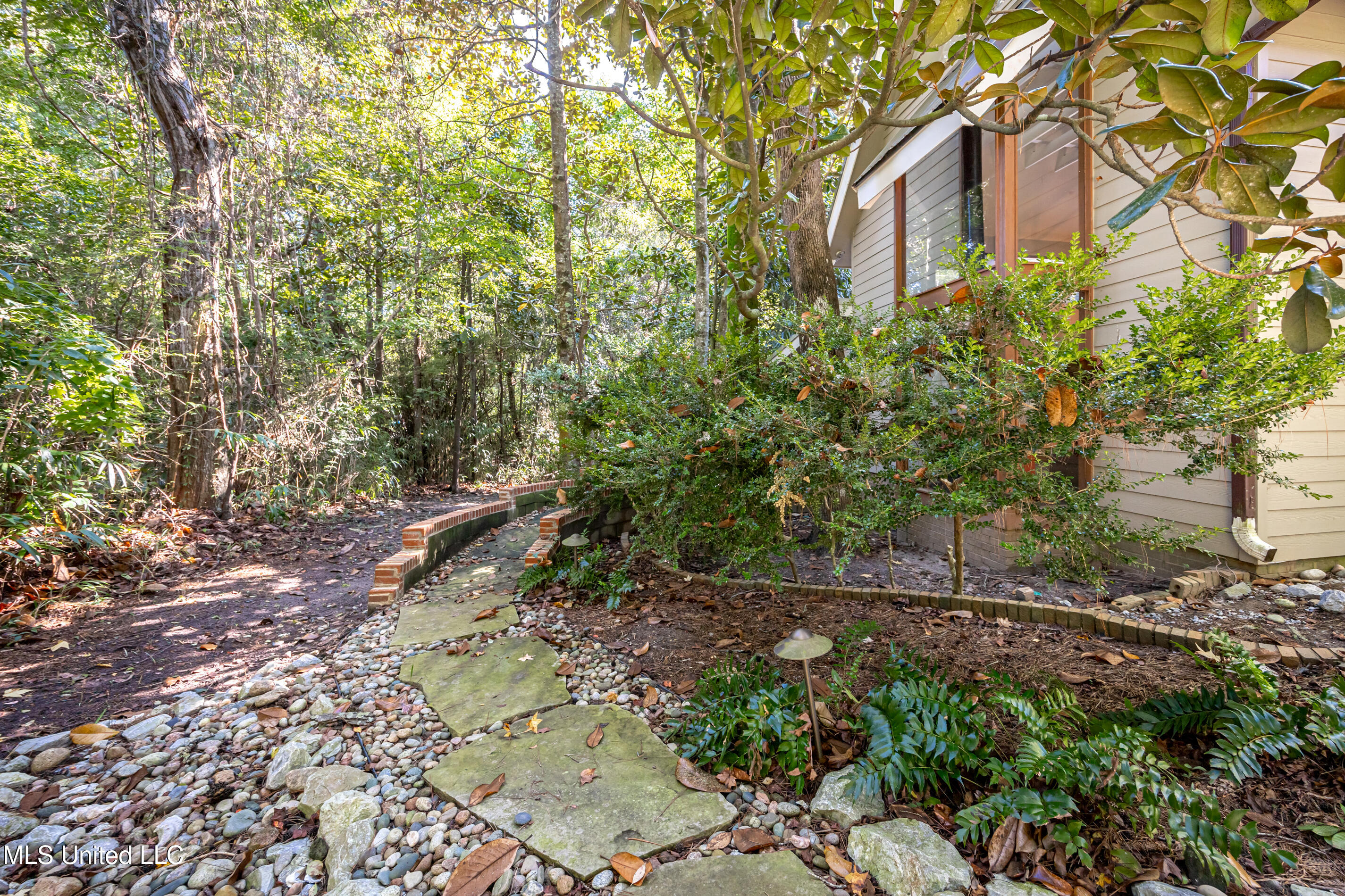 308 Lovers Lane Property Photo 81