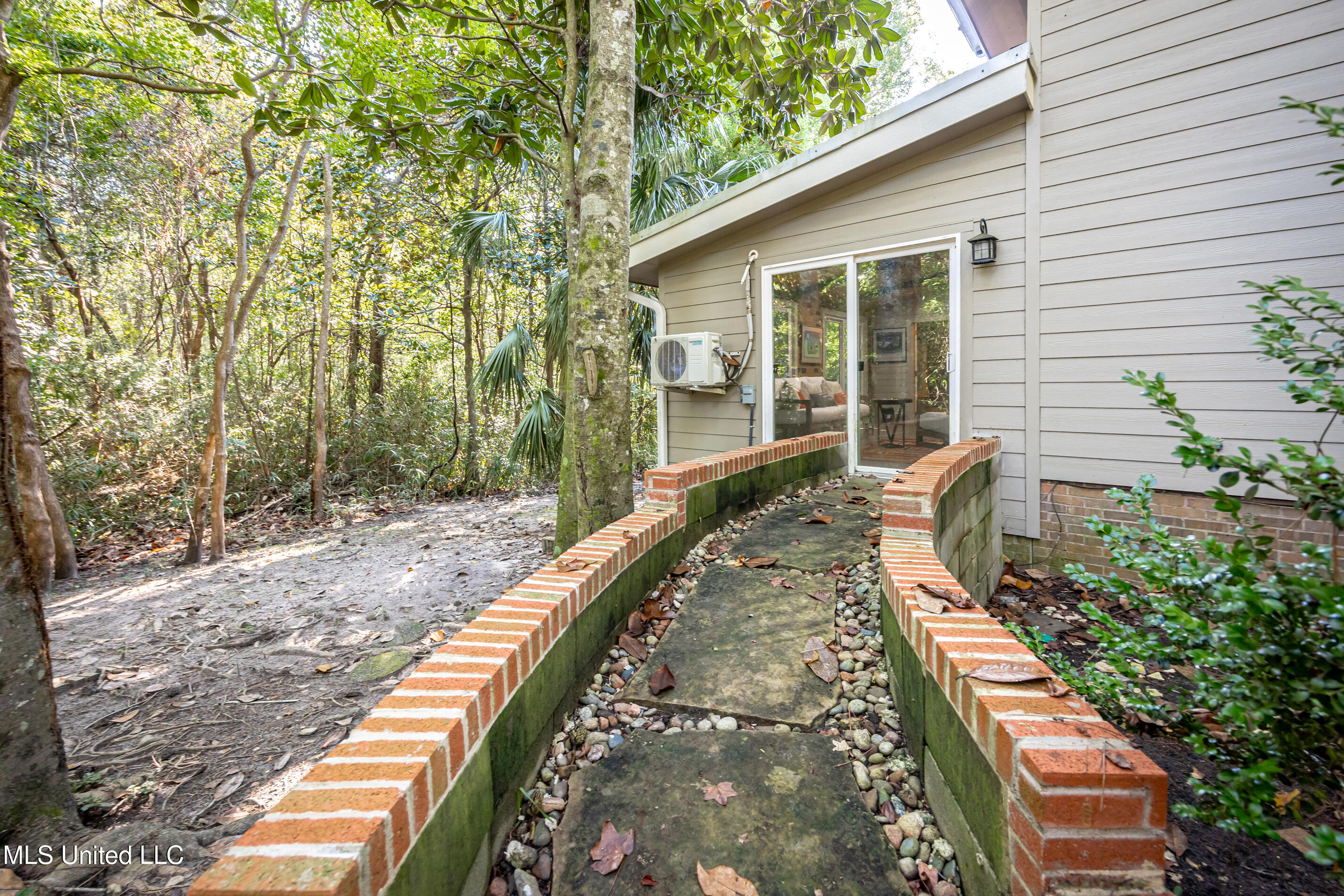 308 Lovers Lane Property Photo 82