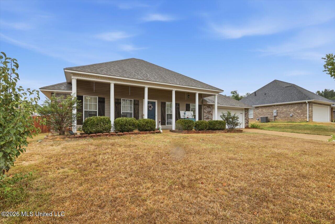 578 Eaglewood Drive Property Photo 2