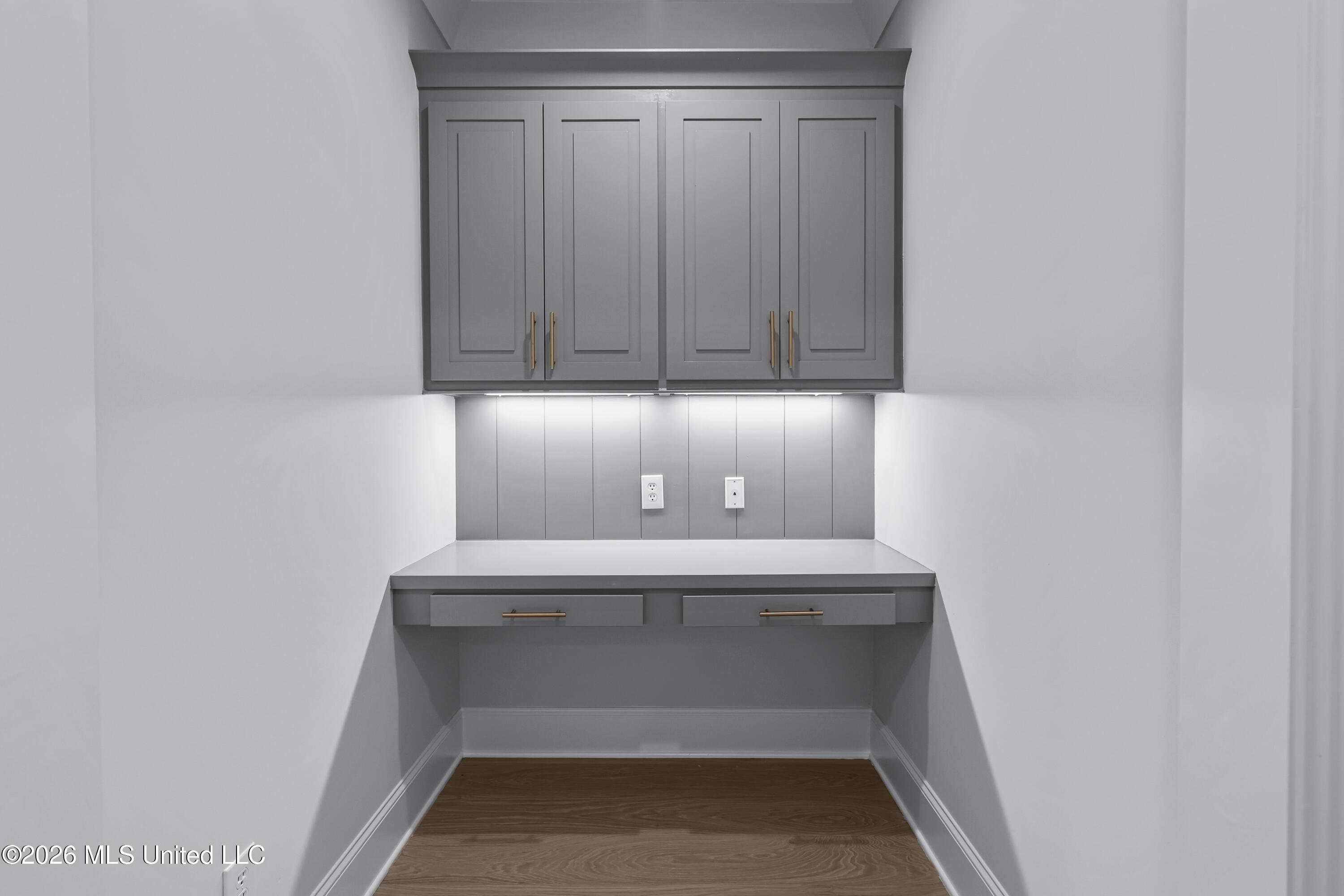 111 Millbridge Drive Property Photo 10
