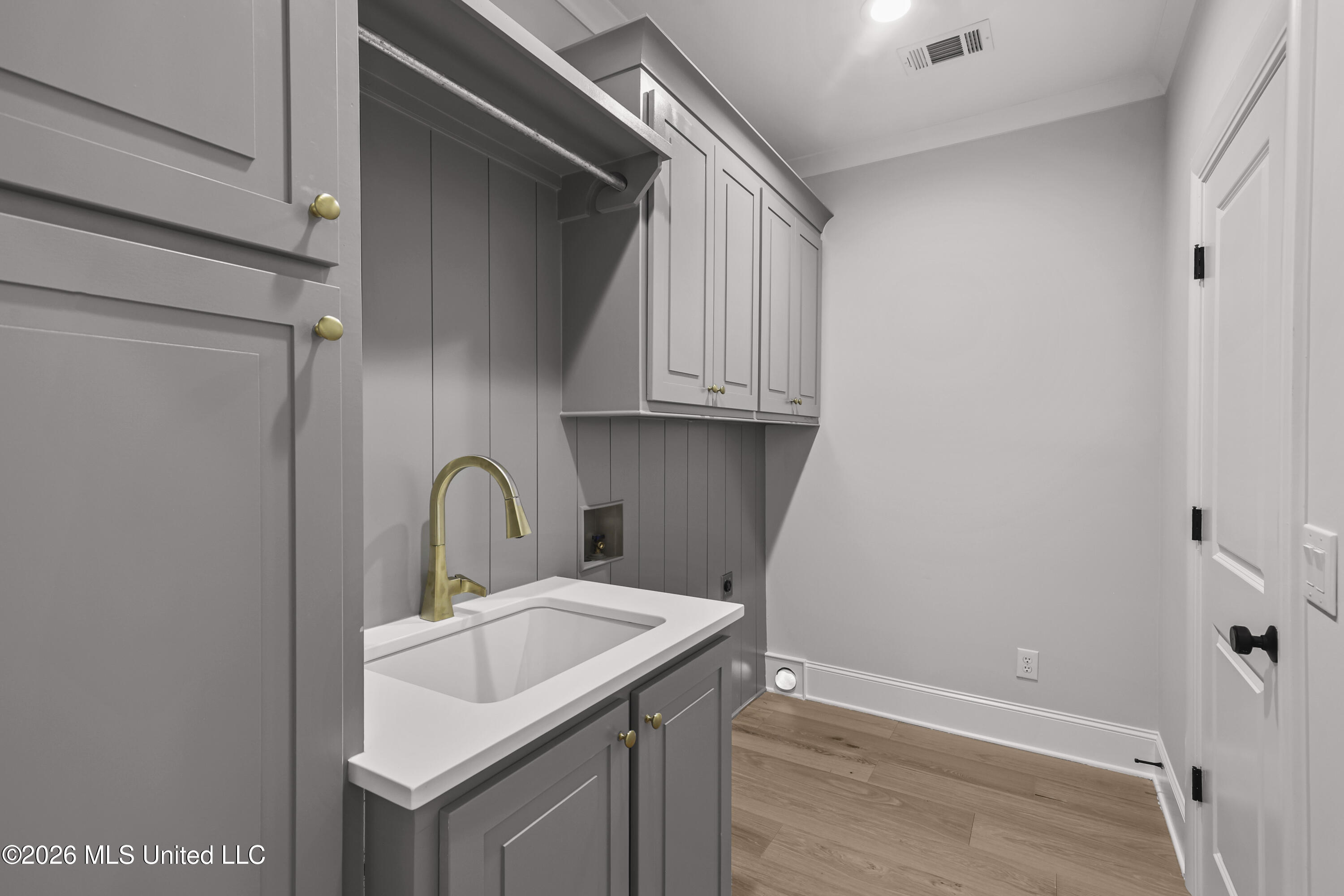 111 Millbridge Drive Property Photo 11