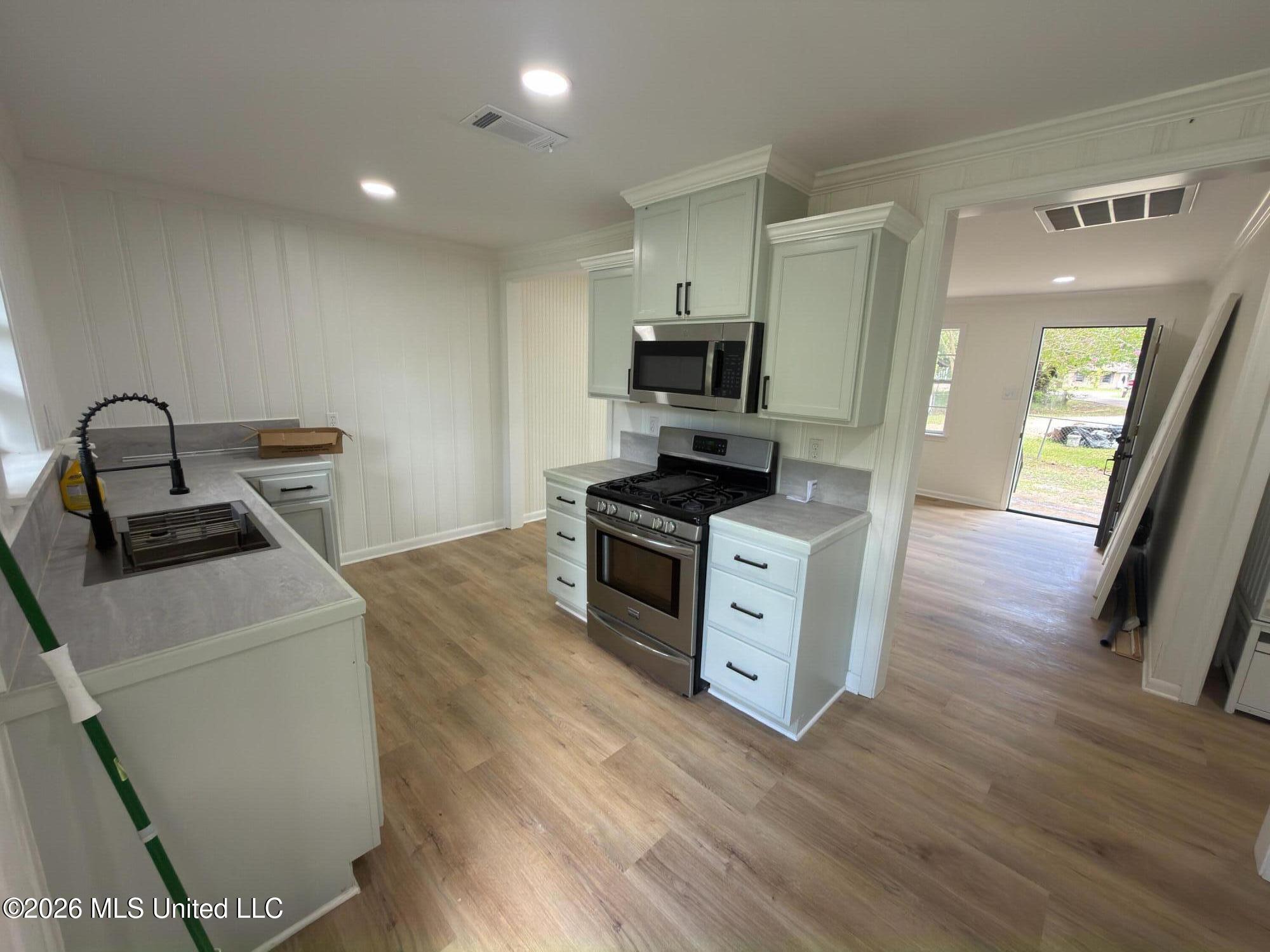 104 Circle Drive Property Photo 14