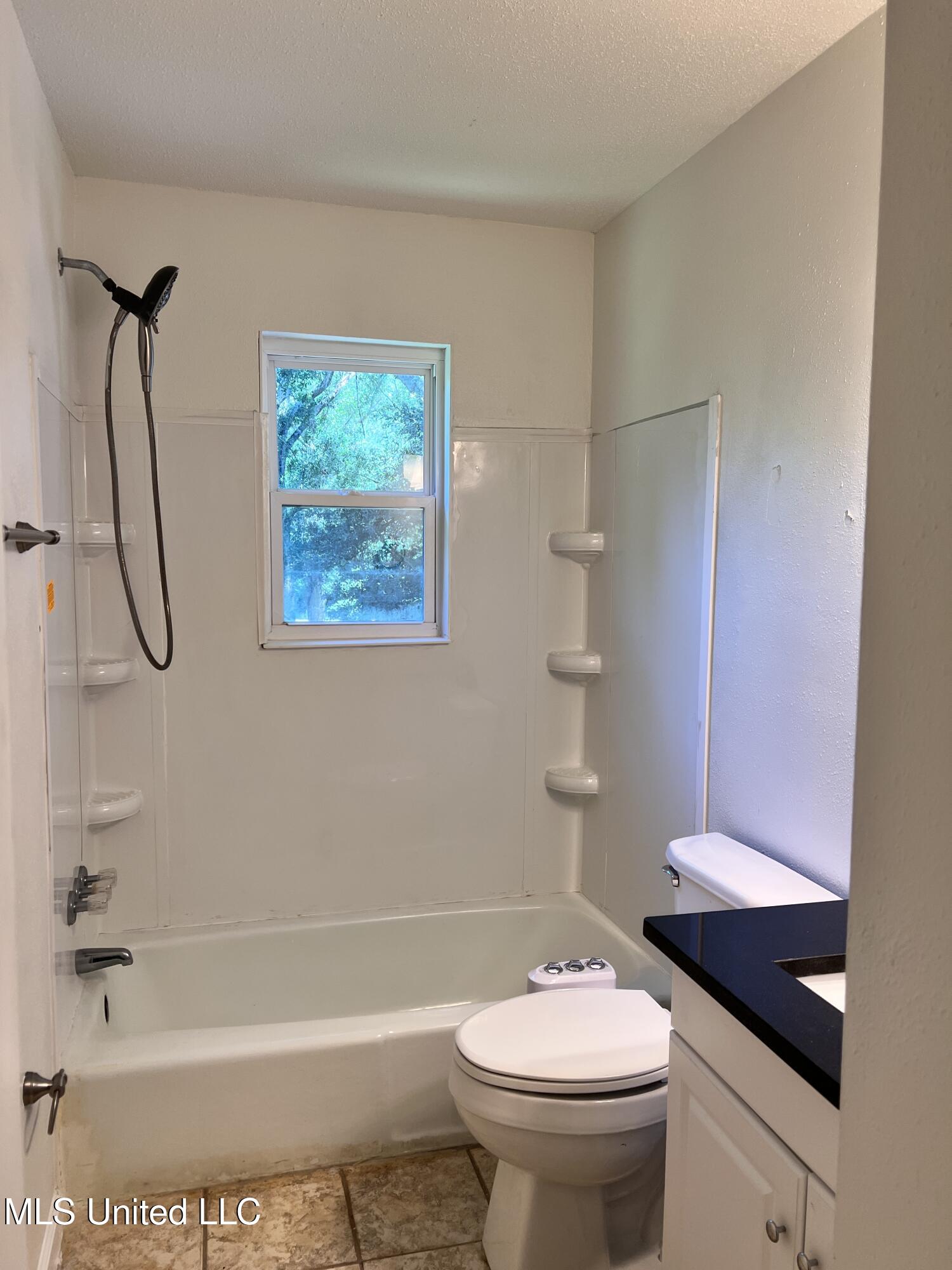 2418 Northridge Drive Property Photo 17