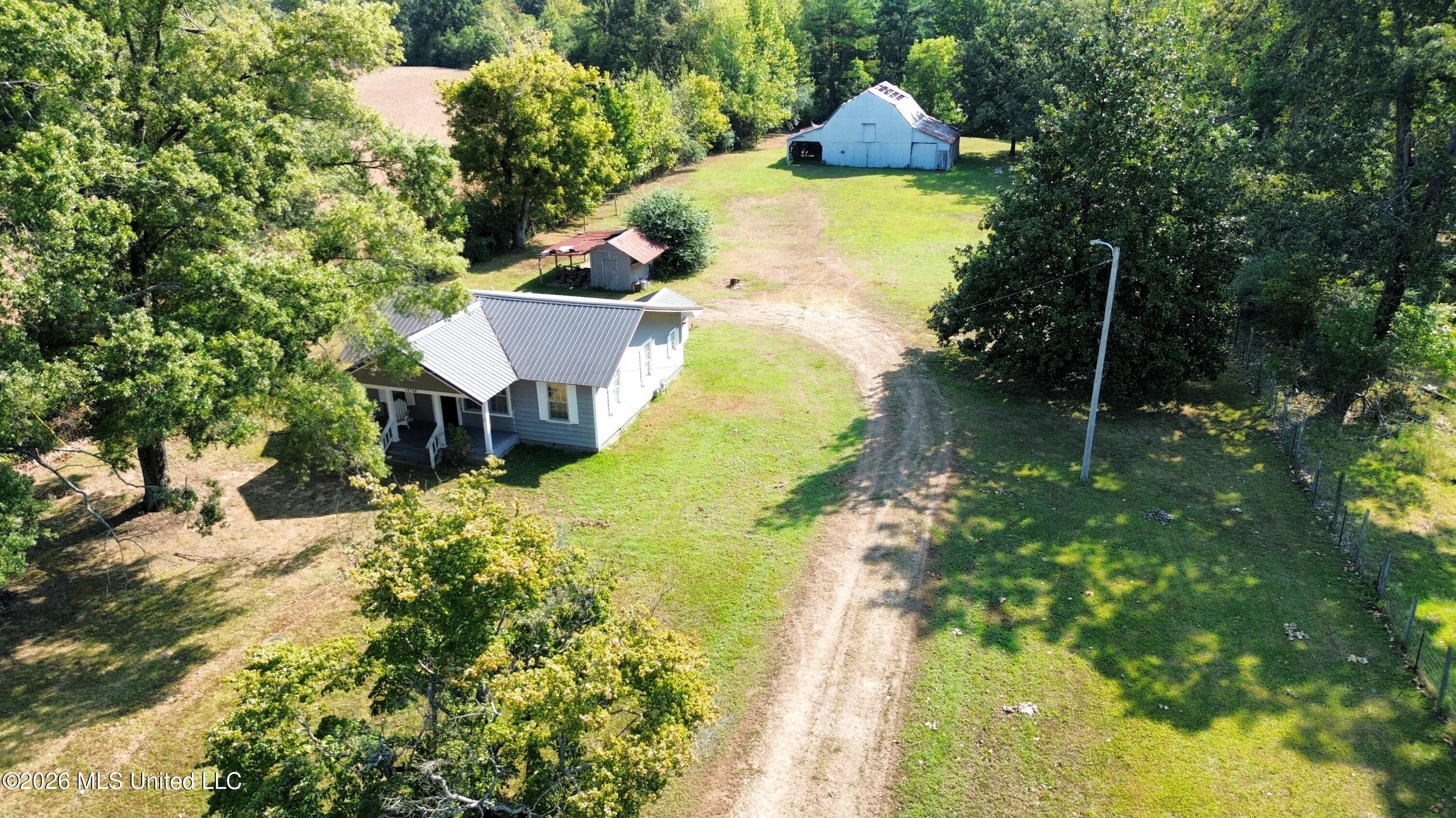18780 Highway 5 Property Photo 2