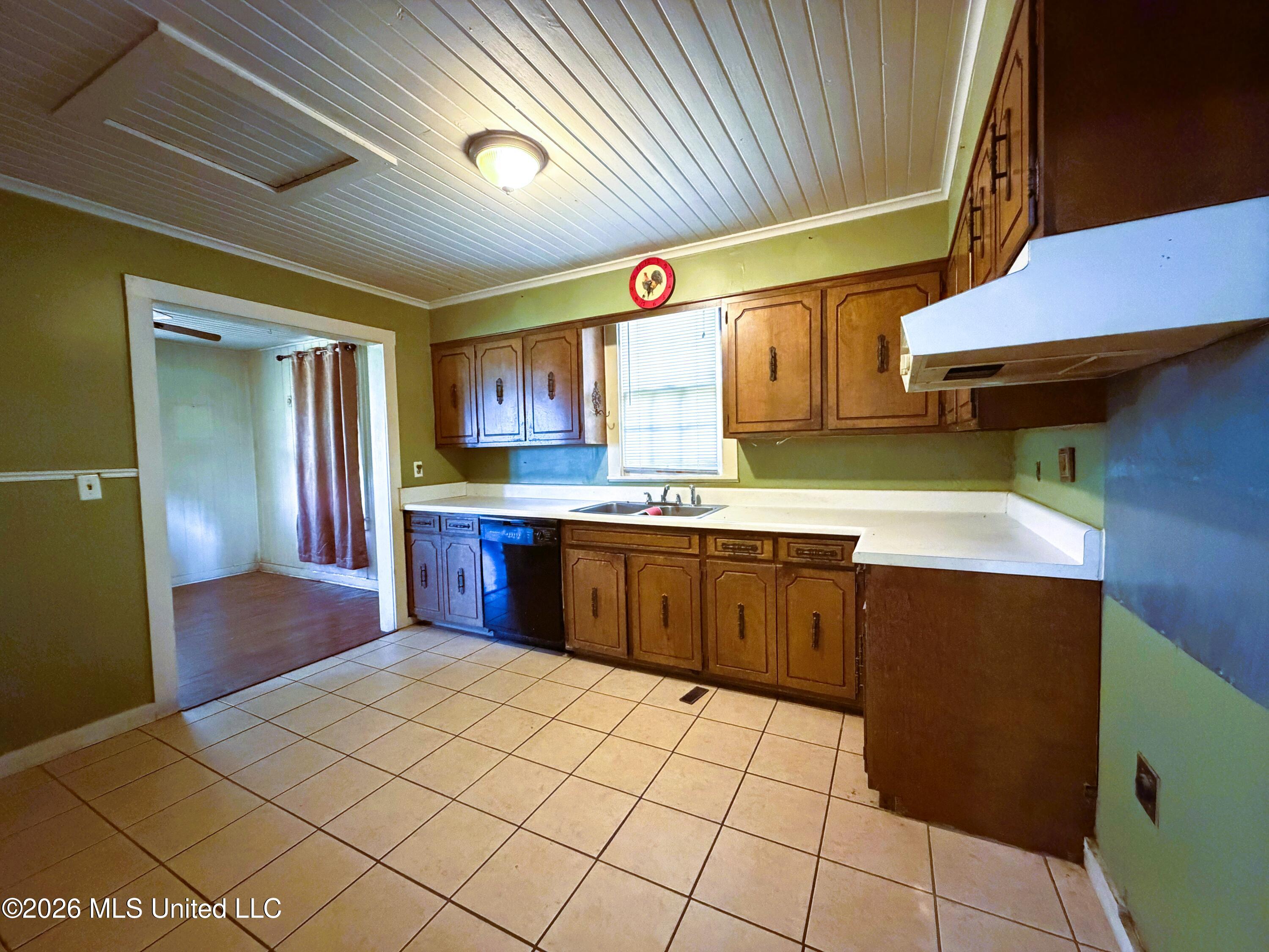 18780 Highway 5 Property Photo 3