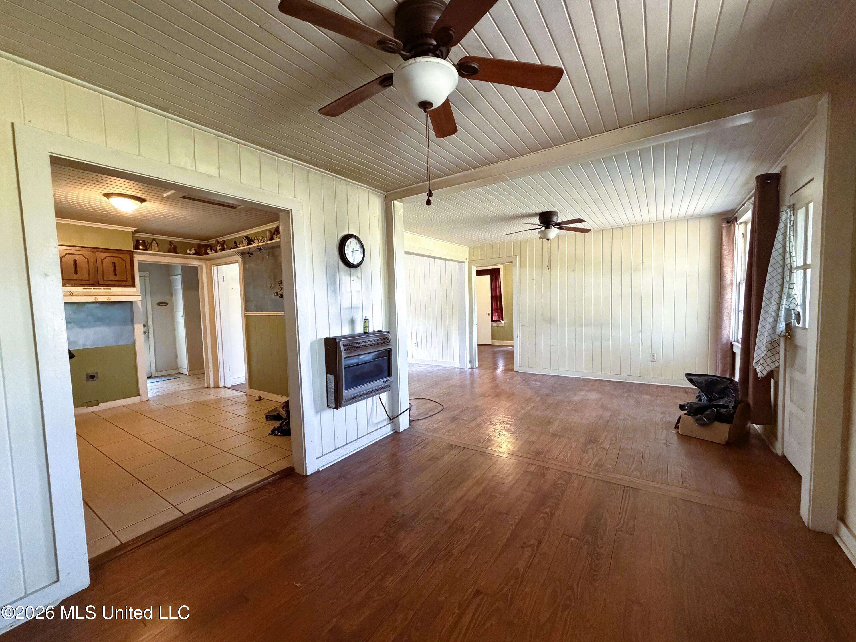 18780 Highway 5 Property Photo 5