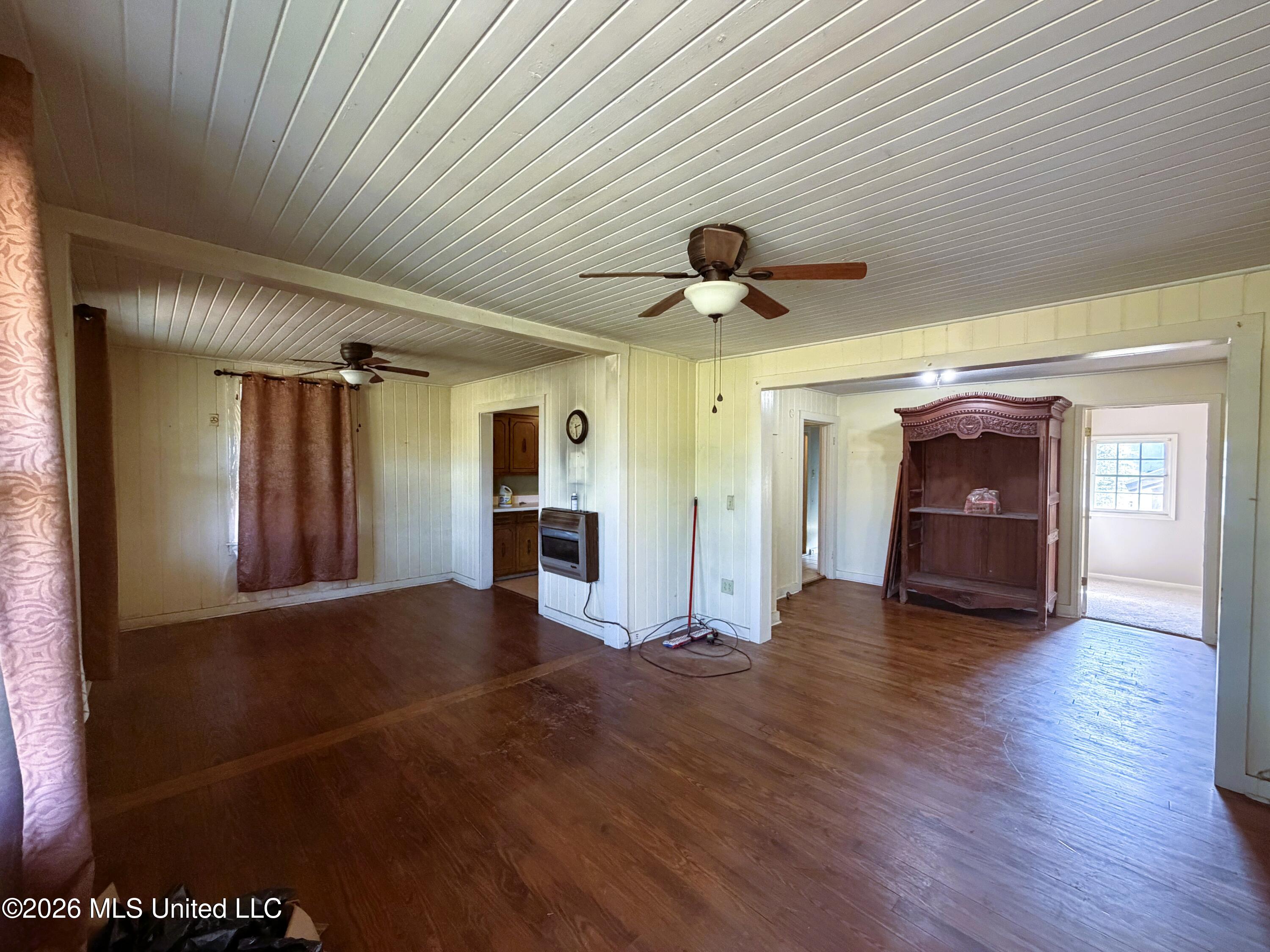 18780 Highway 5 Property Photo 6