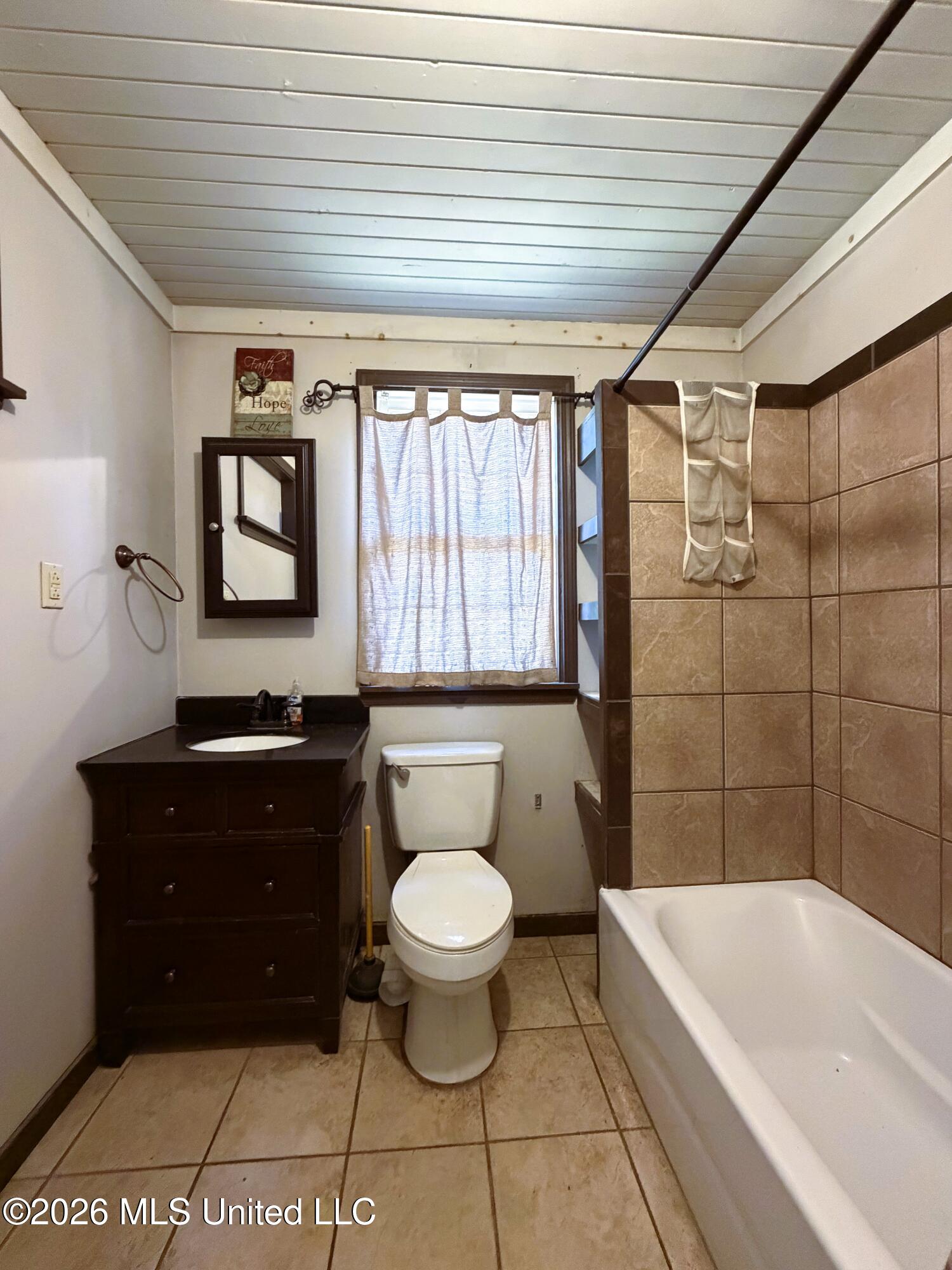 18780 Highway 5 Property Photo 10