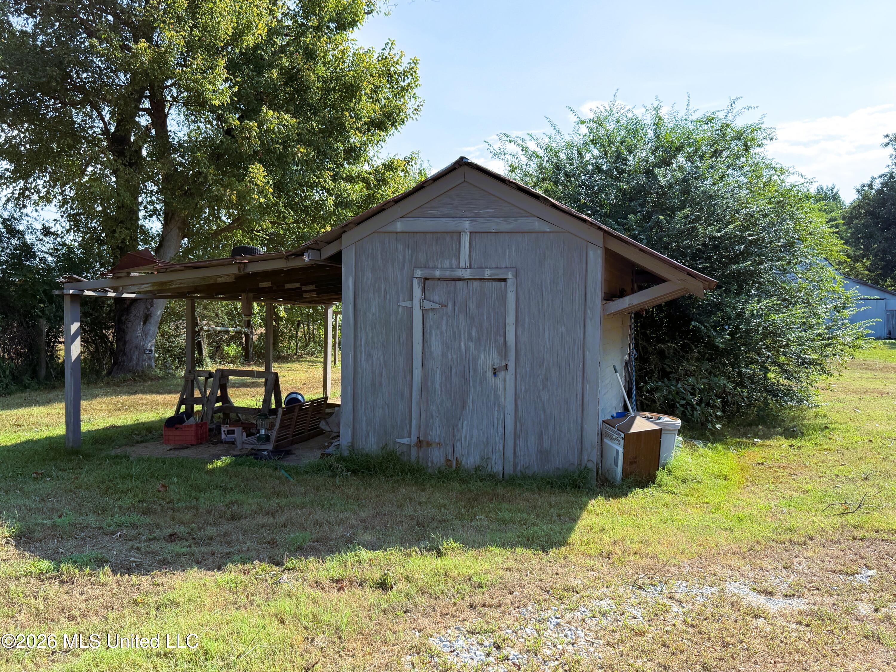 18780 Highway 5 Property Photo 15