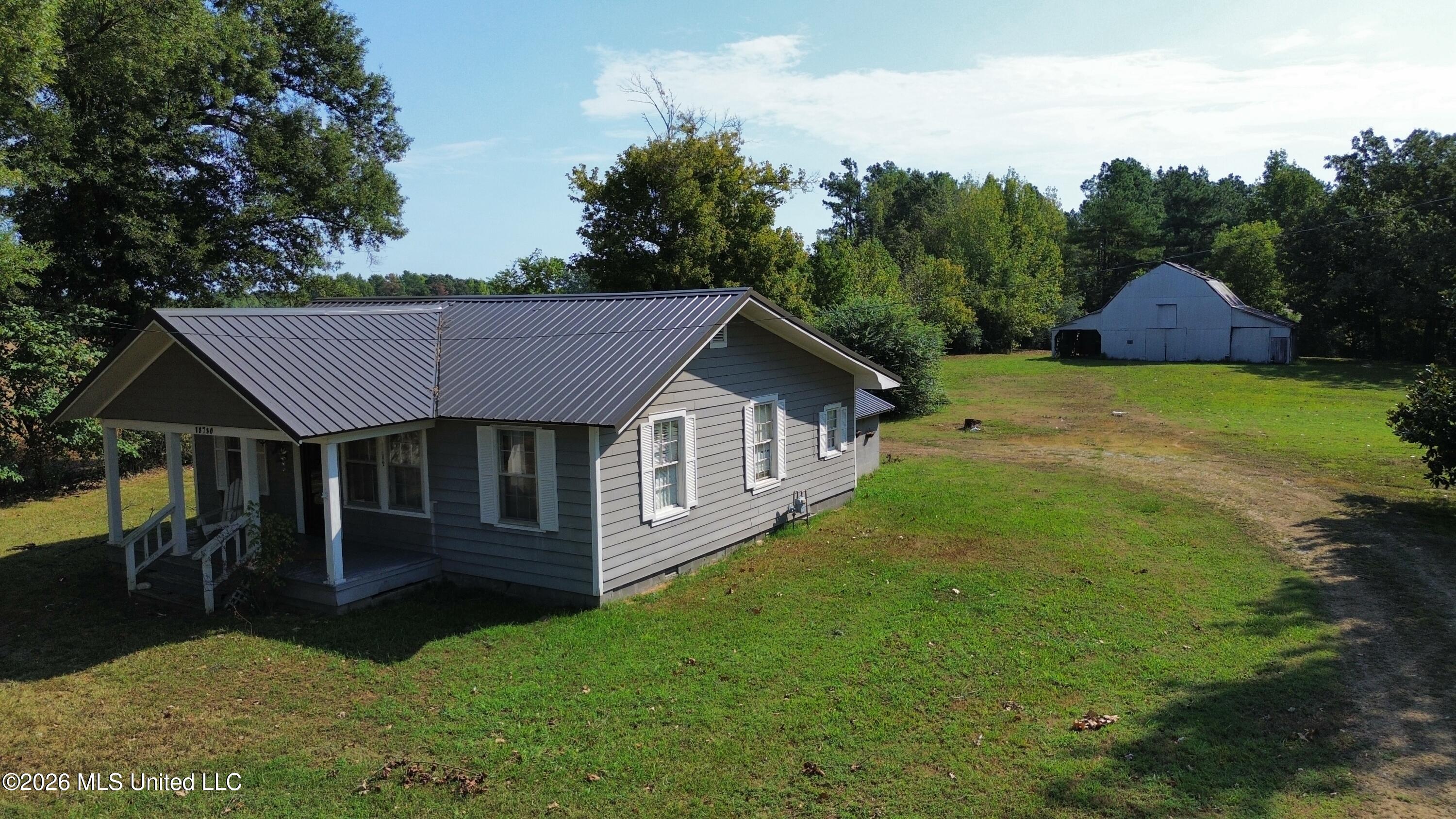 18780 Highway 5 Property Photo 18
