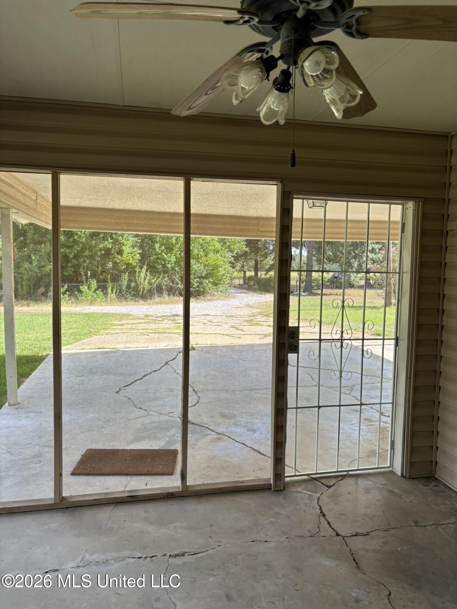 512 Rose Drive Property Photo 24