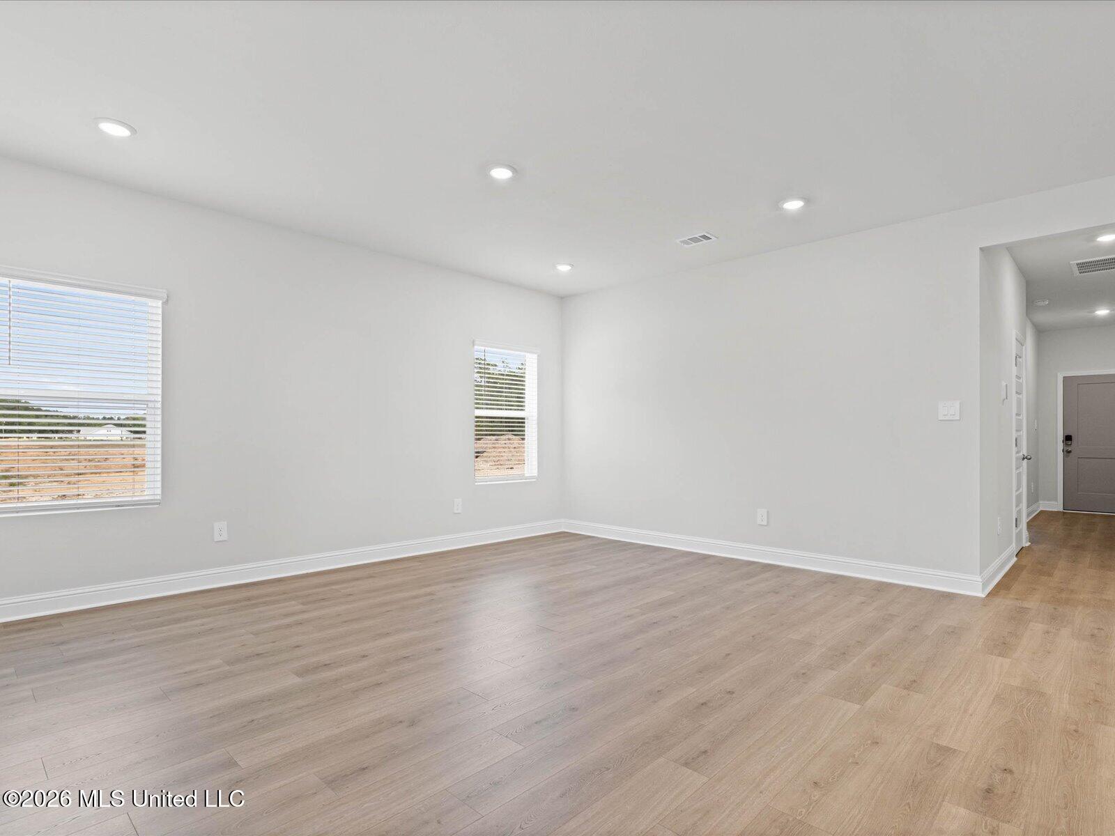 7992 Buttonbush Road Property Photo 2