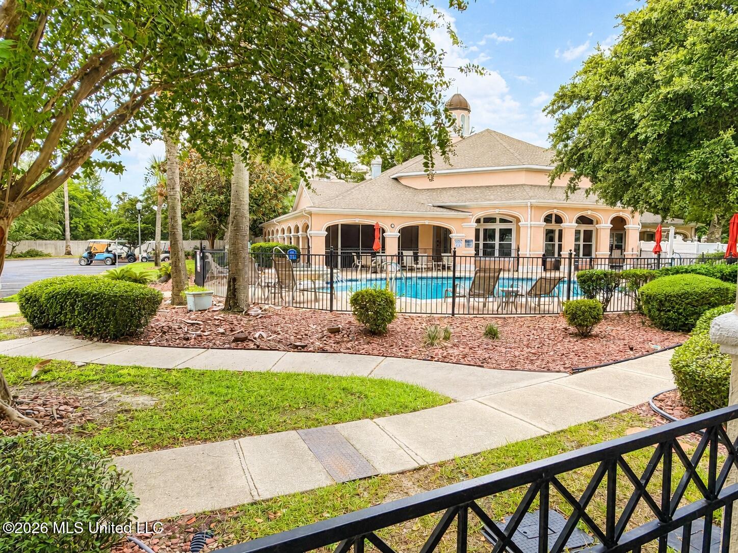 2252 Beach Drive