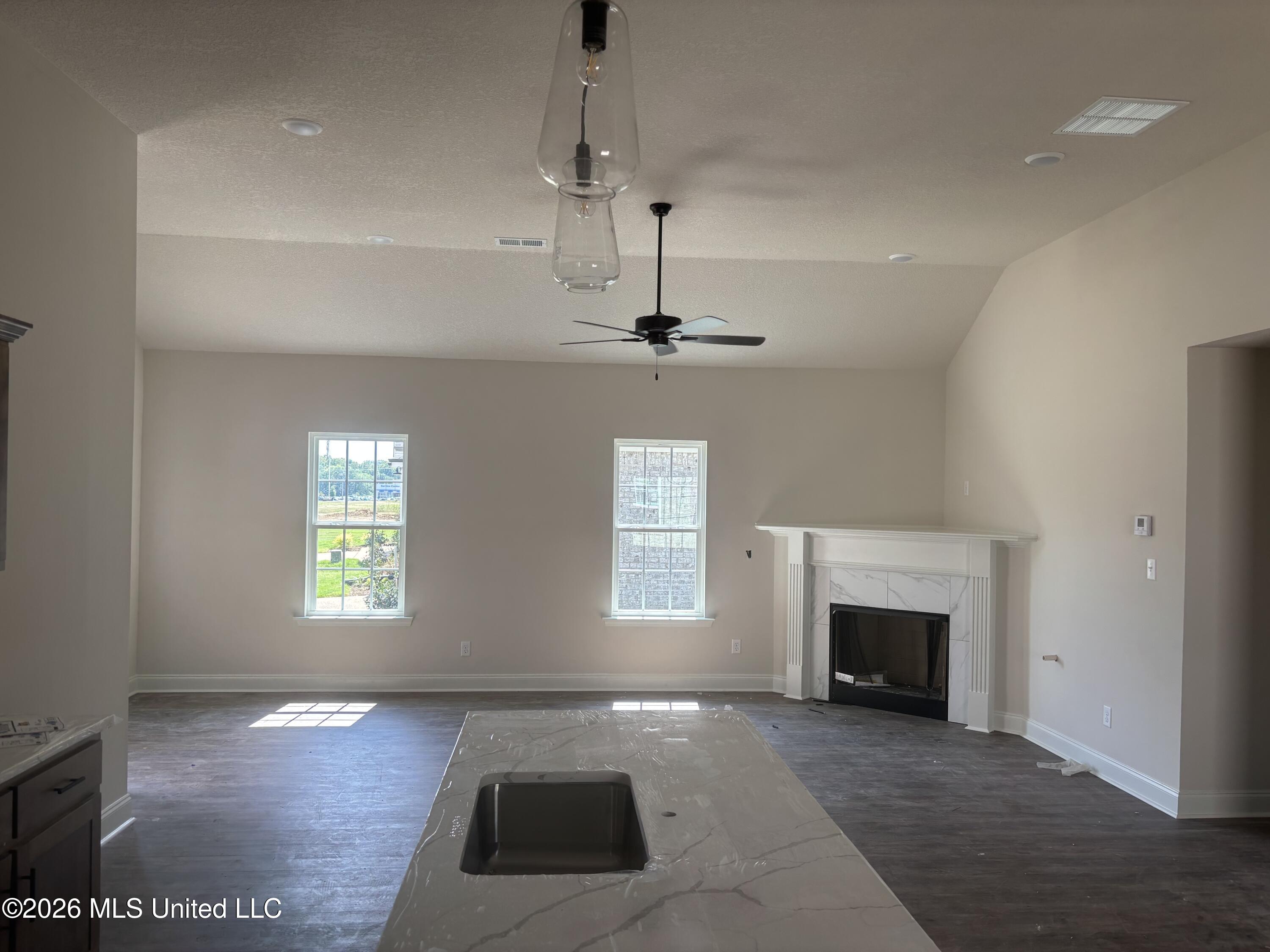 7205 Fairmont Pl Cove Property Photo 2