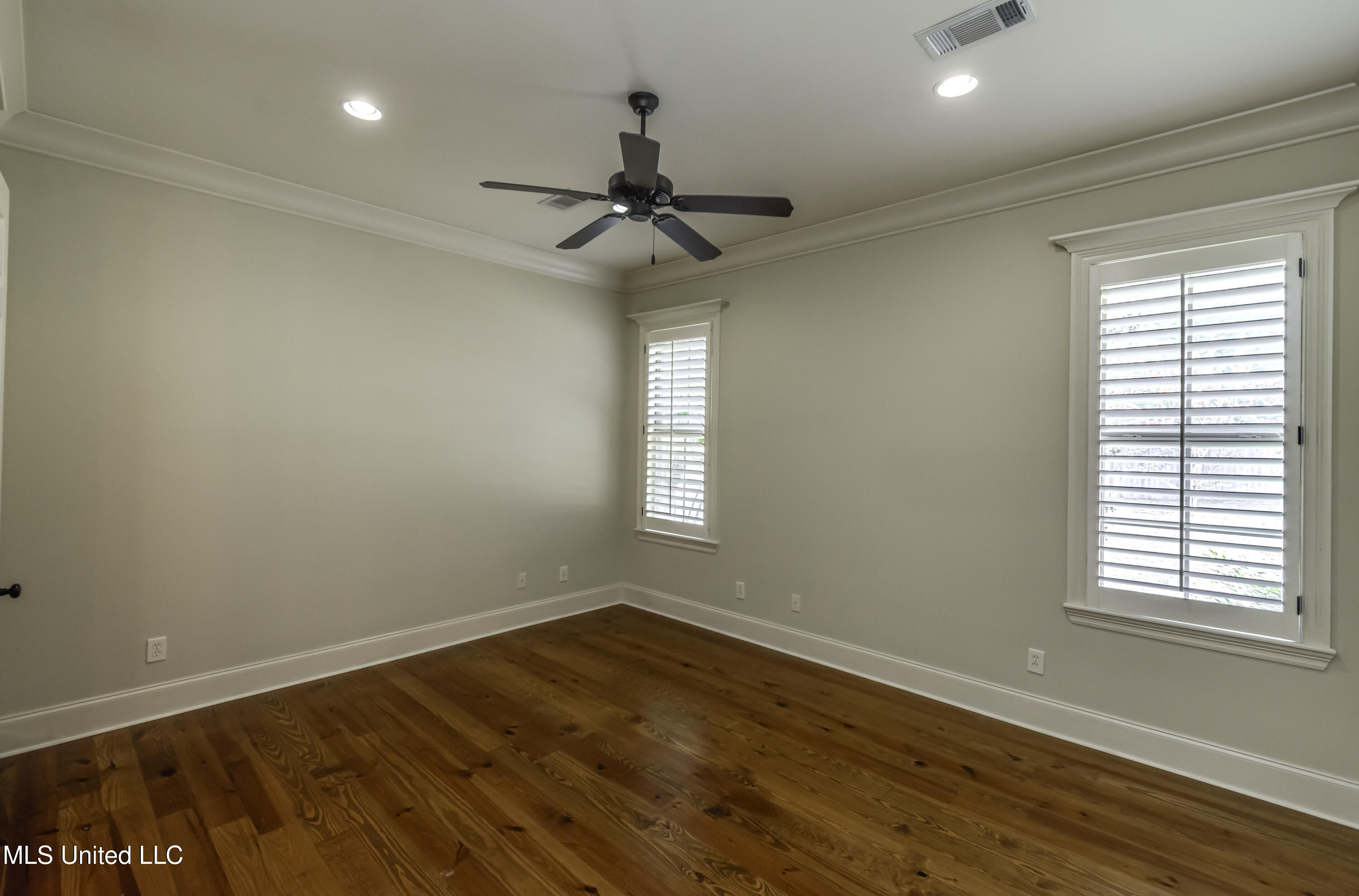 104 Hawks Nest Cove Property Photo 45