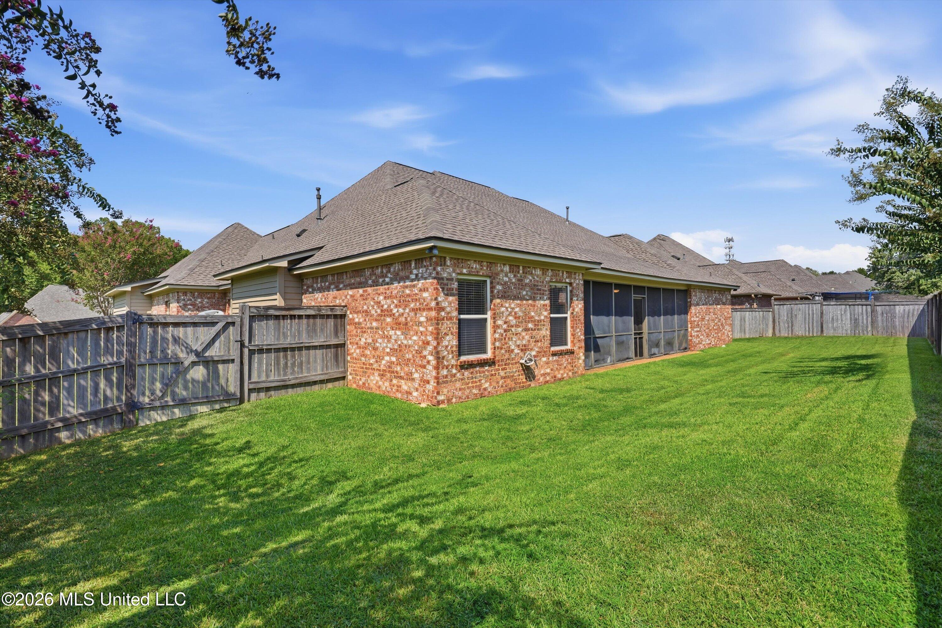 202 Carmichael Boulevard Property Photo 8