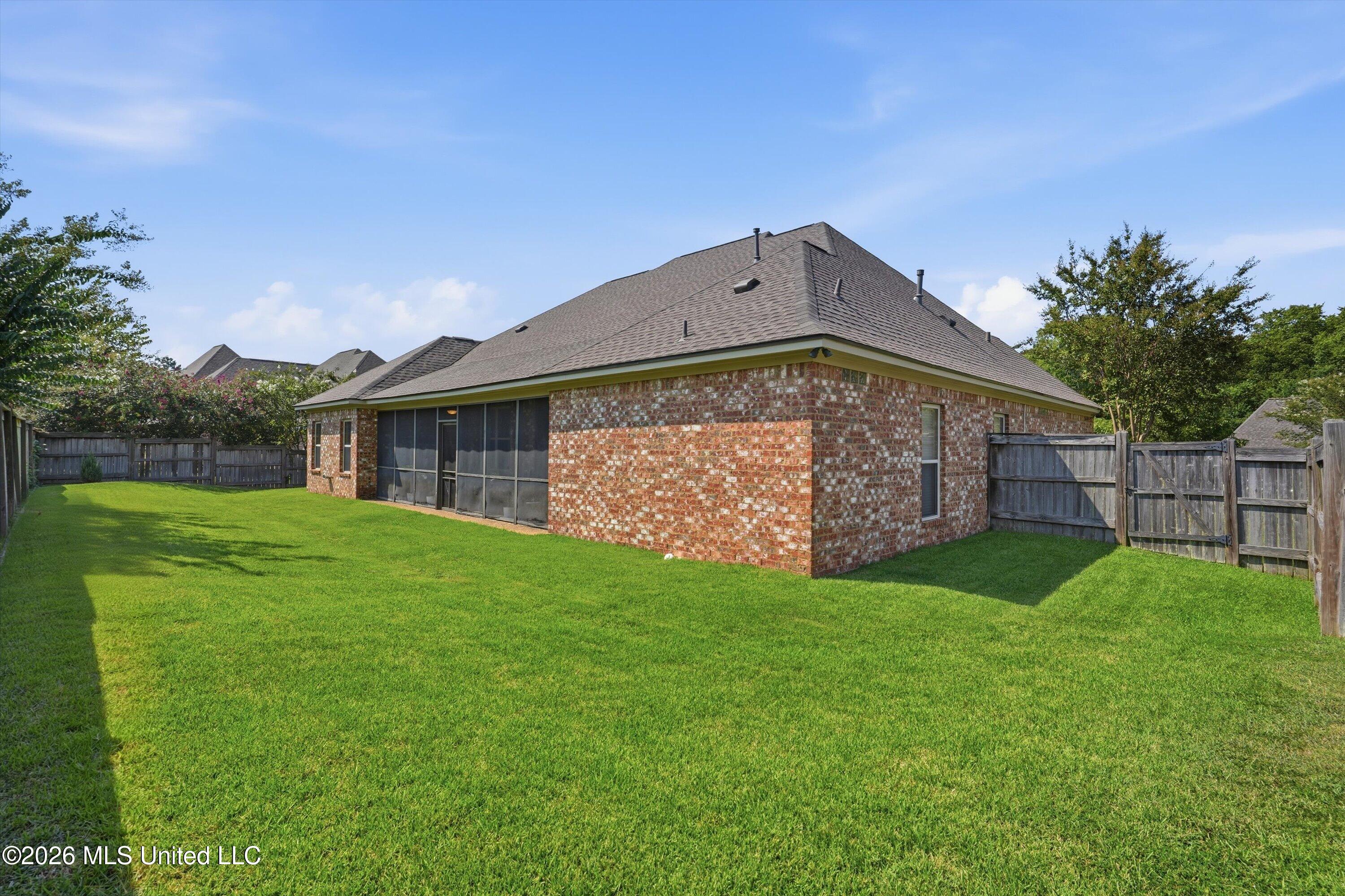 202 Carmichael Boulevard Property Photo 9